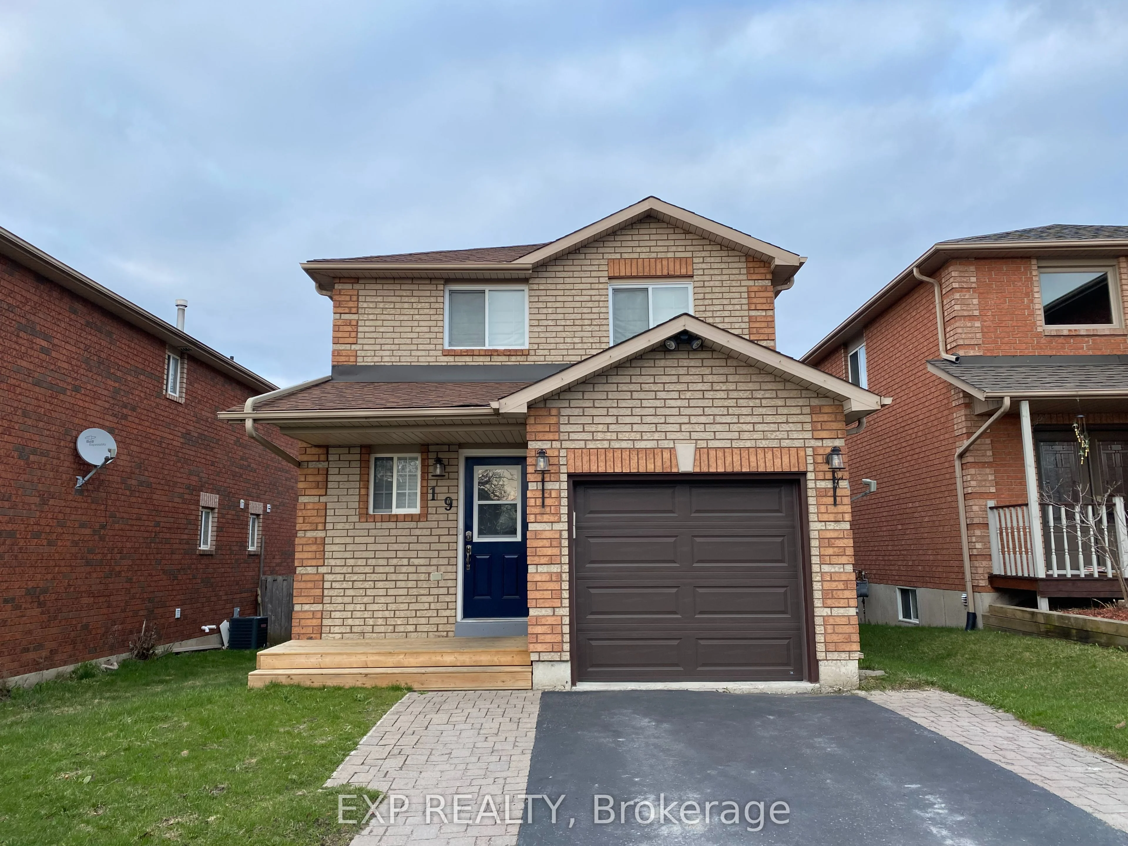 19 Peregrine Road, Barrie, On L4m 6p9