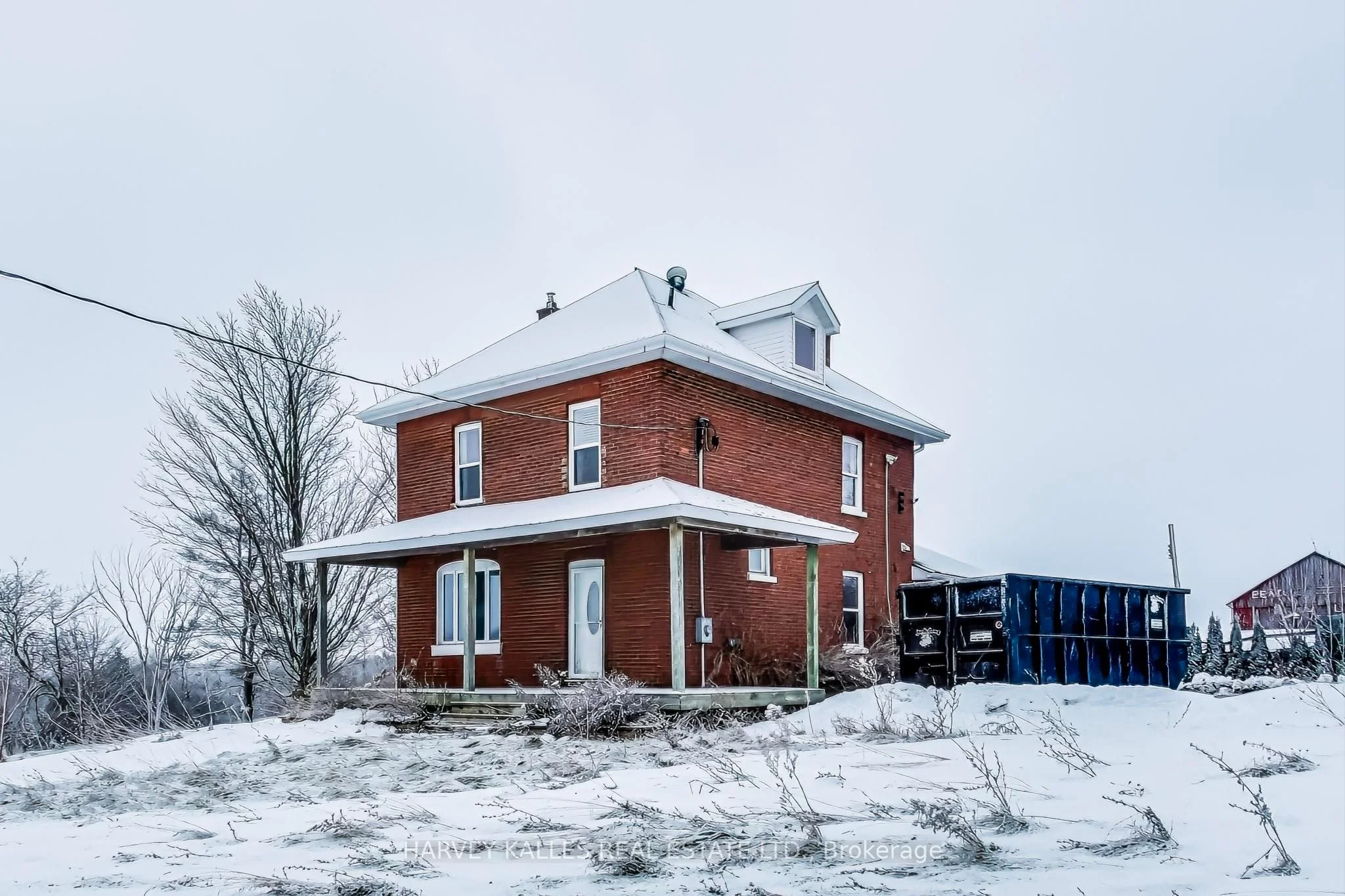 Detached in Clearview