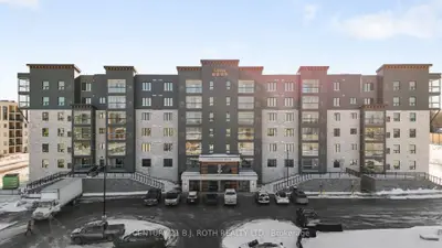 Condo Apartment in Barrie
