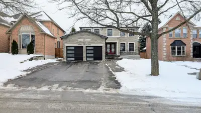 Detached in Barrie