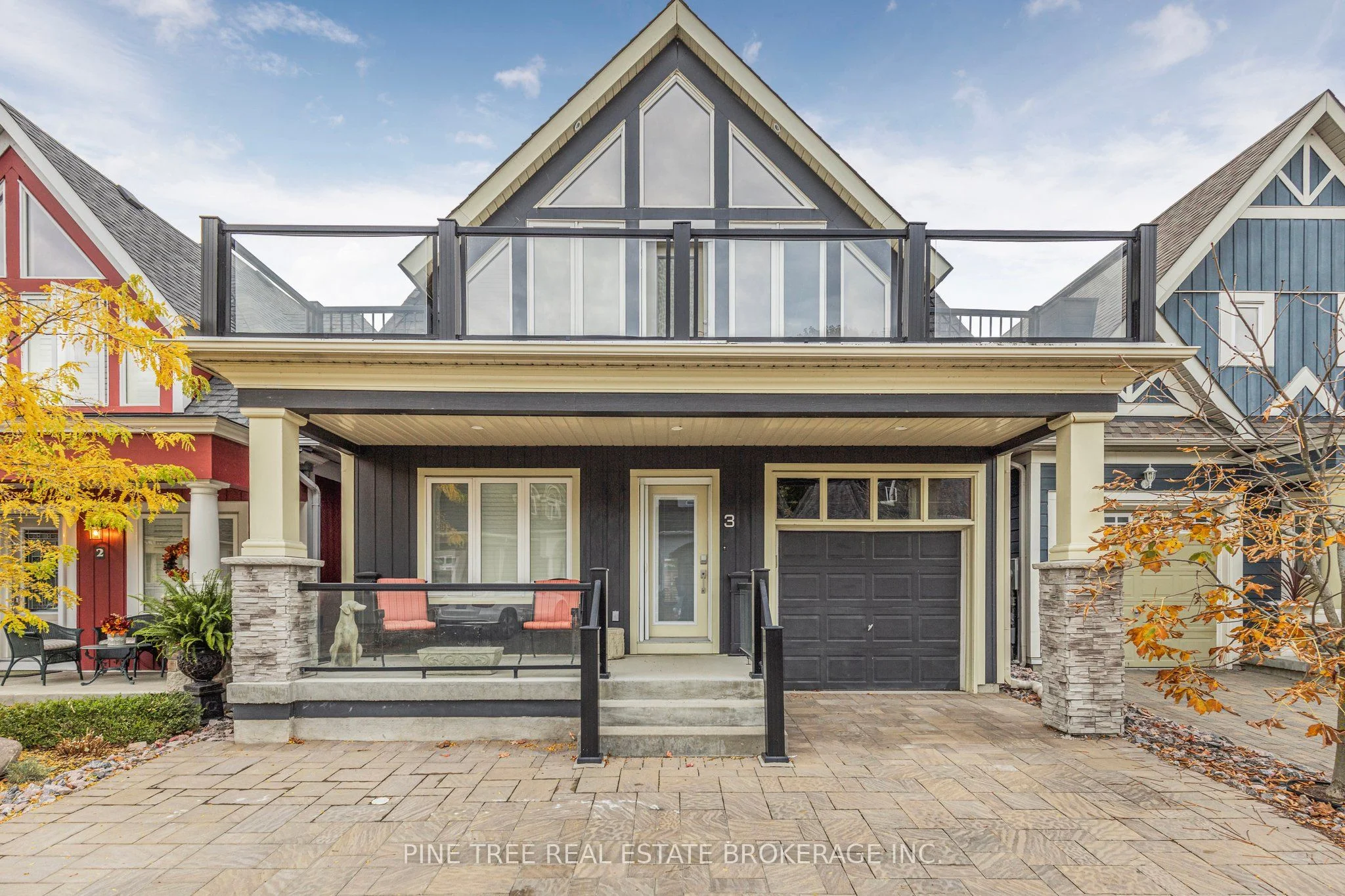 Detached in Orillia