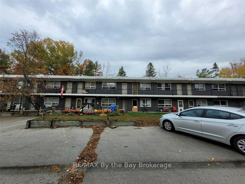 Multiplex in Wasaga Beach