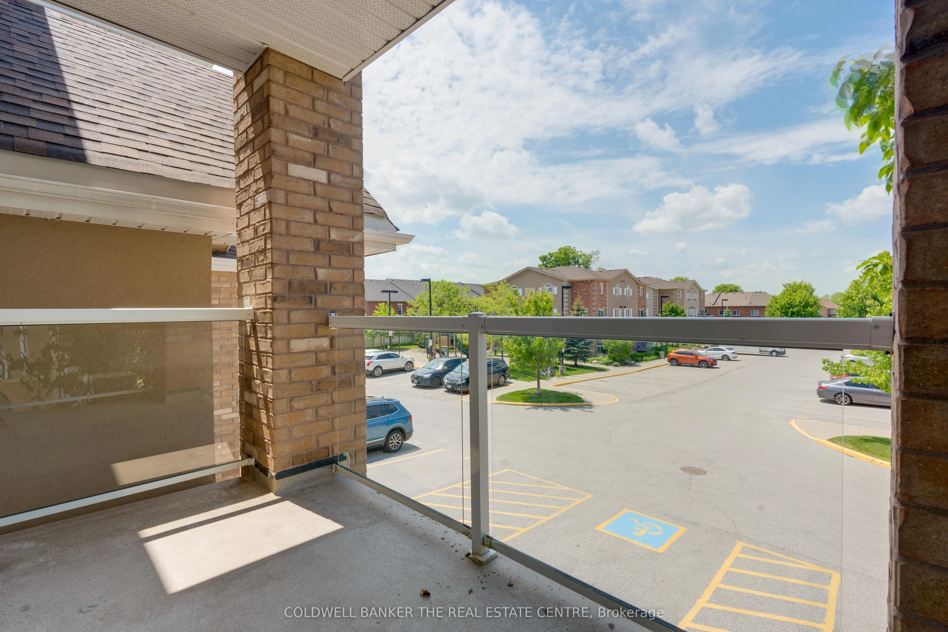 #15 137 Sydenham Wells, Barrie, On, L4m 0g7