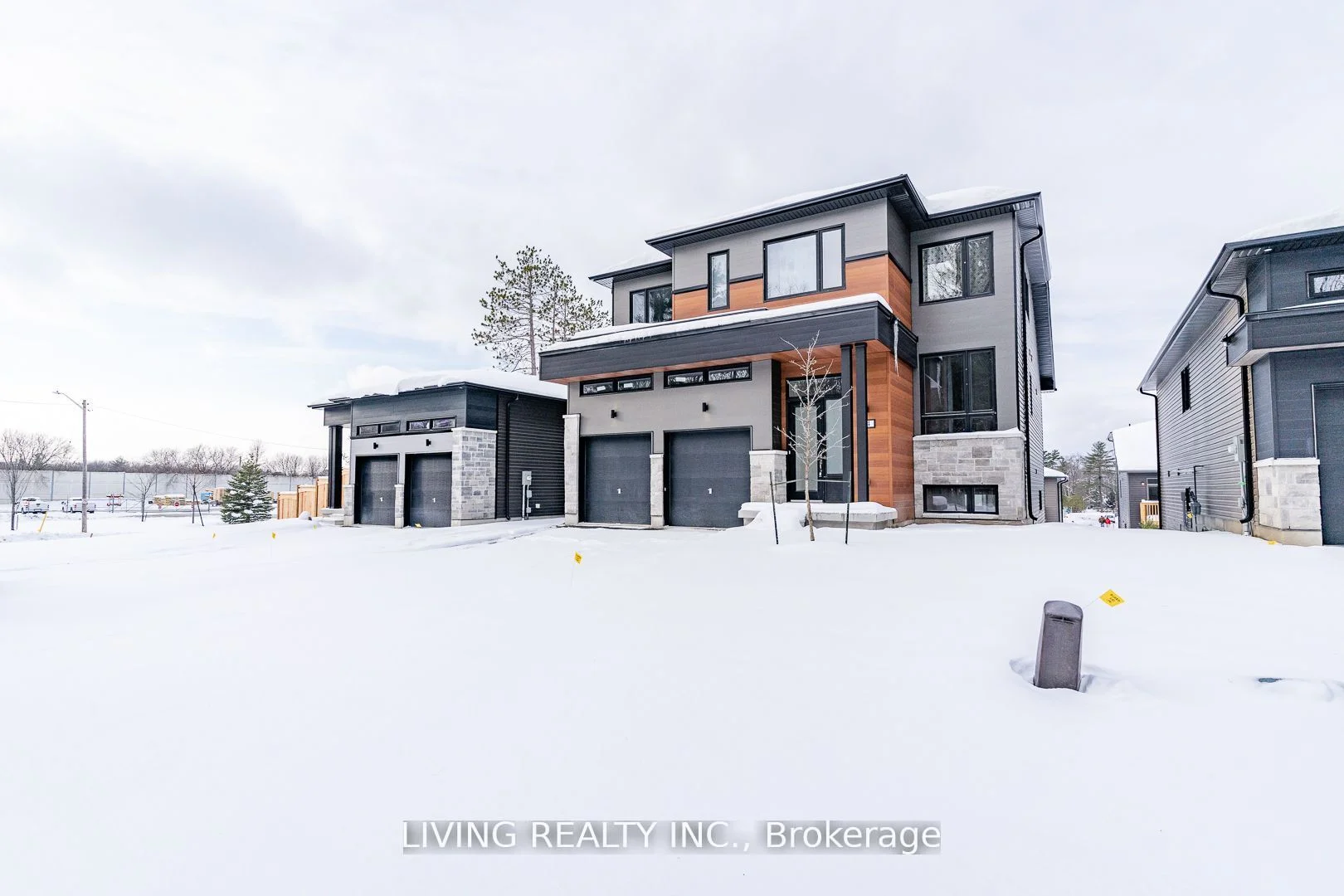 44 Leslie Anne Drive, Wasaga Beach, On L9z 0k6