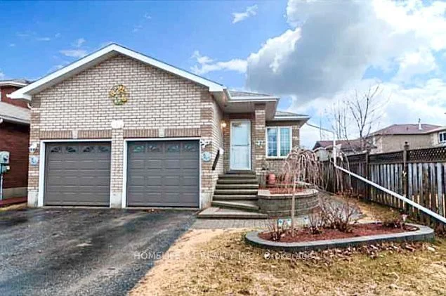 Detached in Barrie