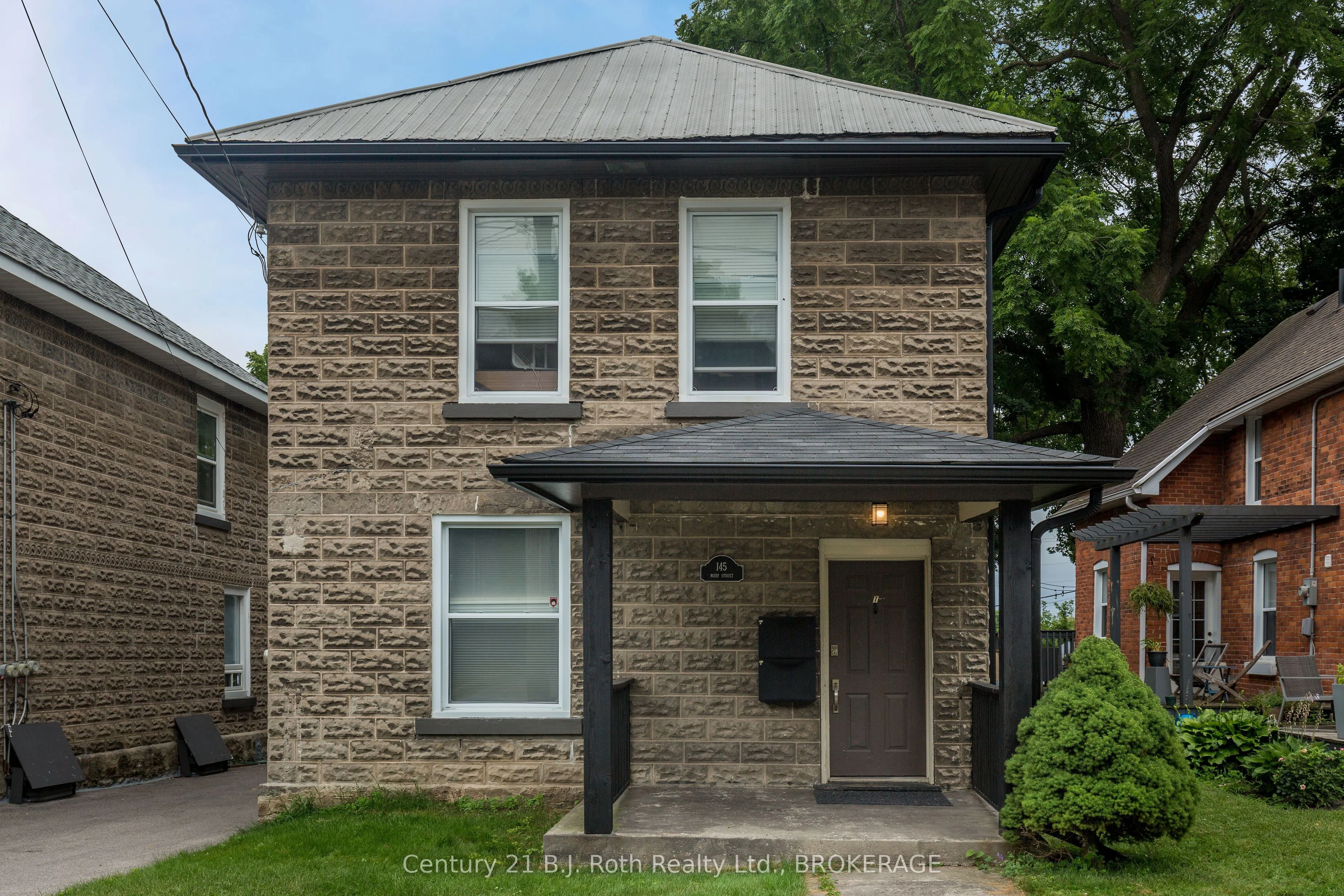 145 Mary Street, Orillia, On L3v 3e3
