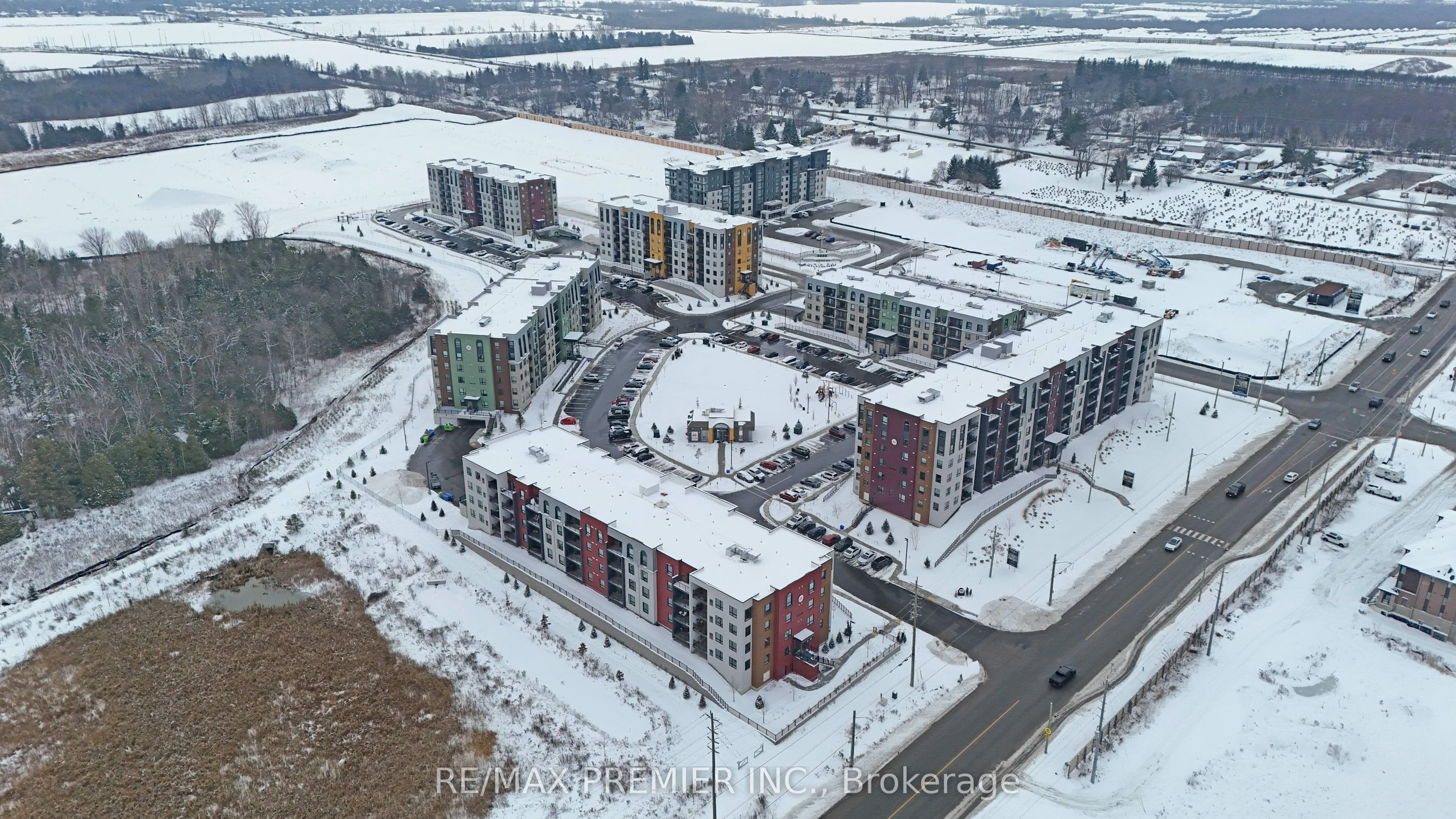 Condo Apartment in Barrie