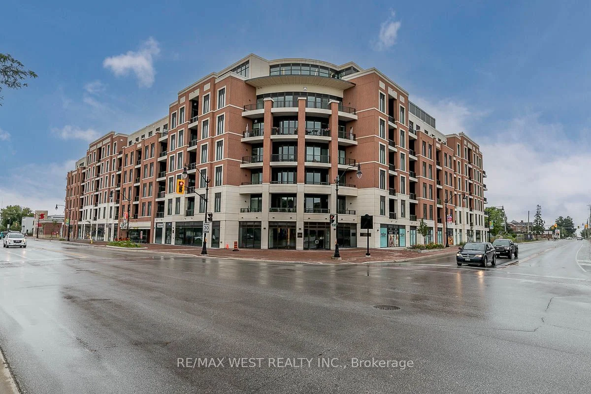 Condo Apartment in Collingwood