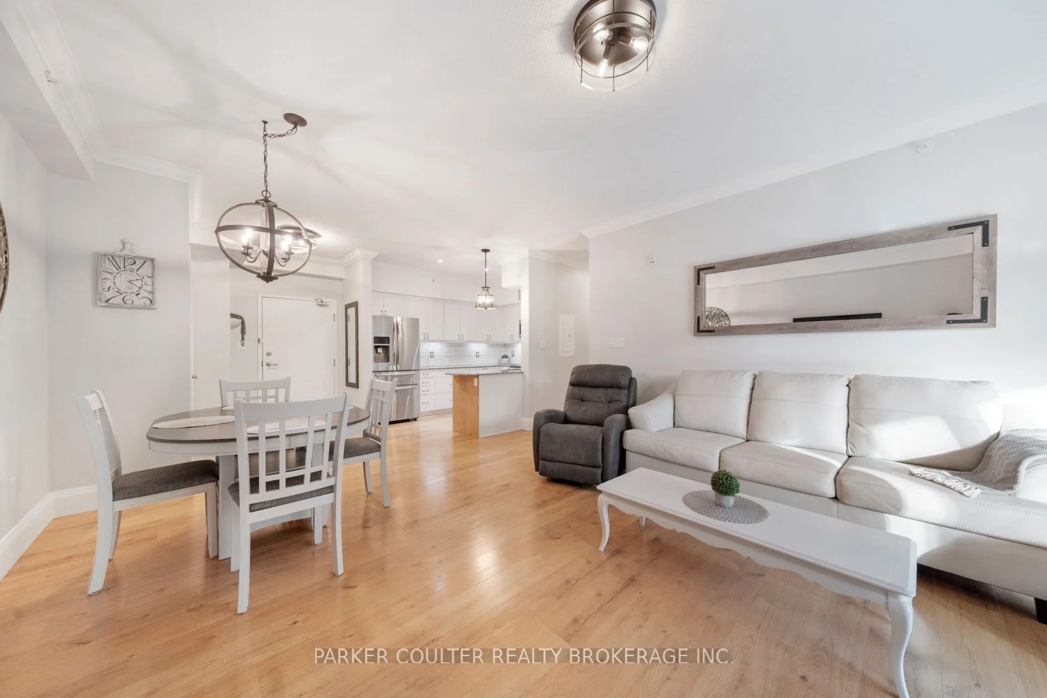 304 Essa Road 512, Barrie, ON L9J 0H4
