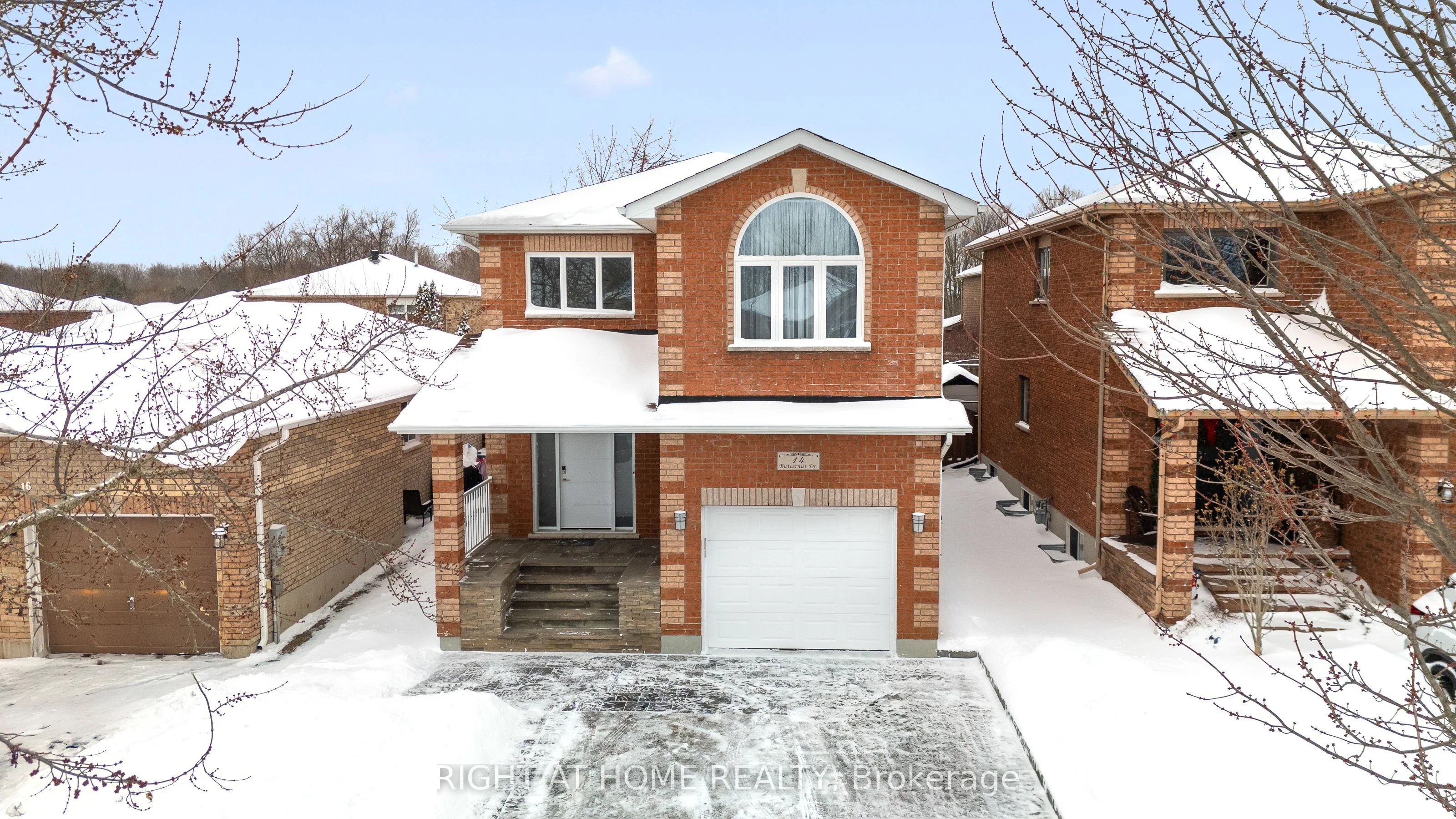 Detached in Barrie