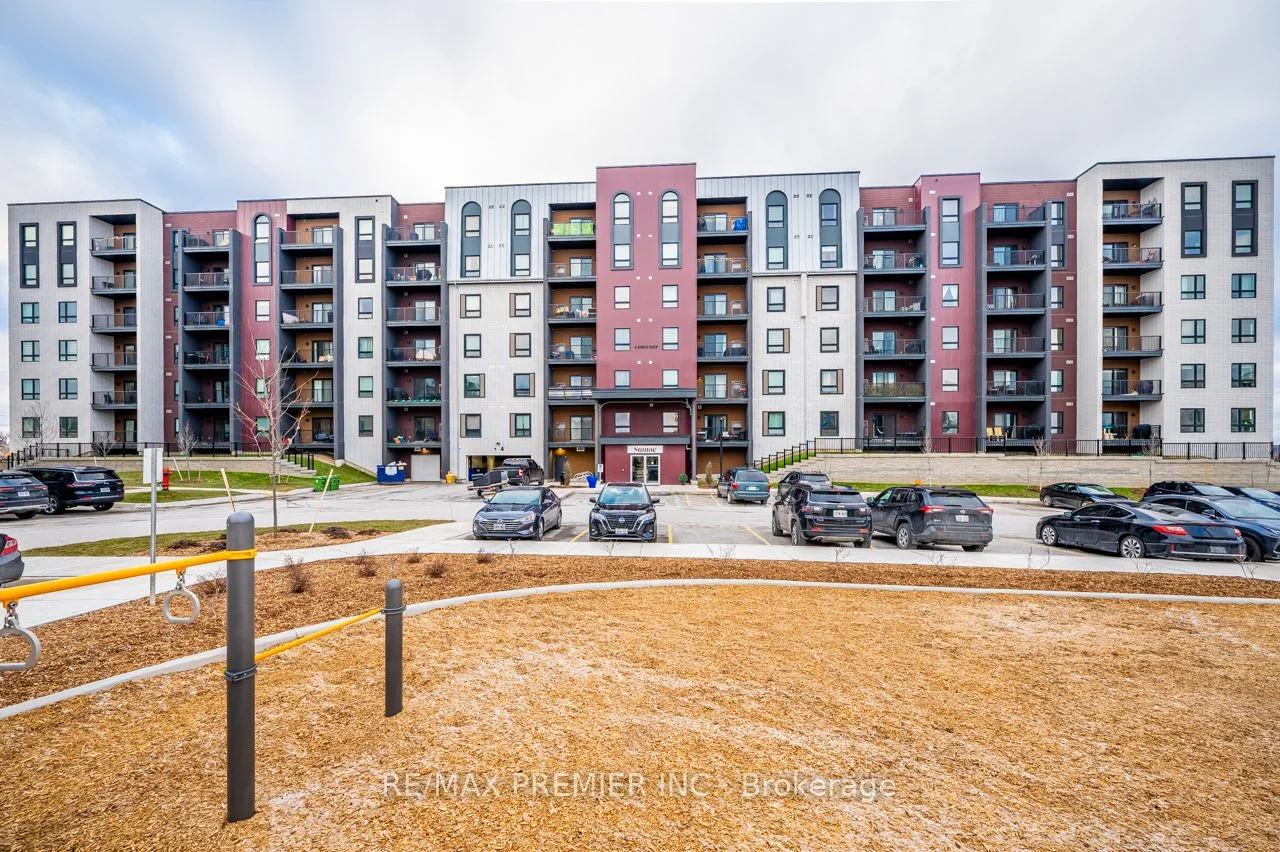 Condo Apartment in Barrie