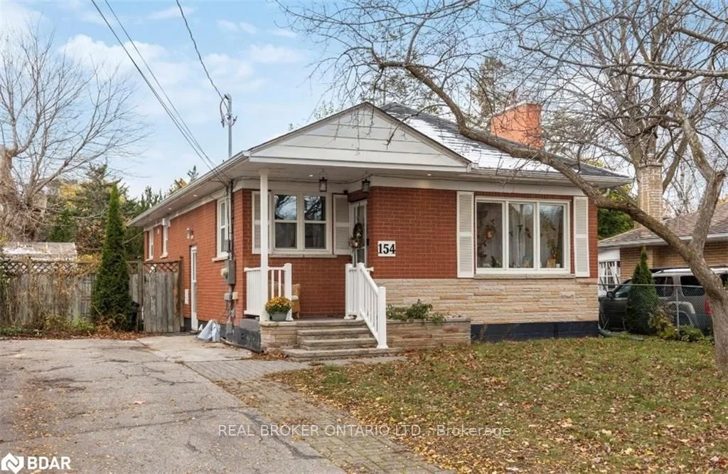 154 Cook Street Lower, Barrie, On L4m 4g9