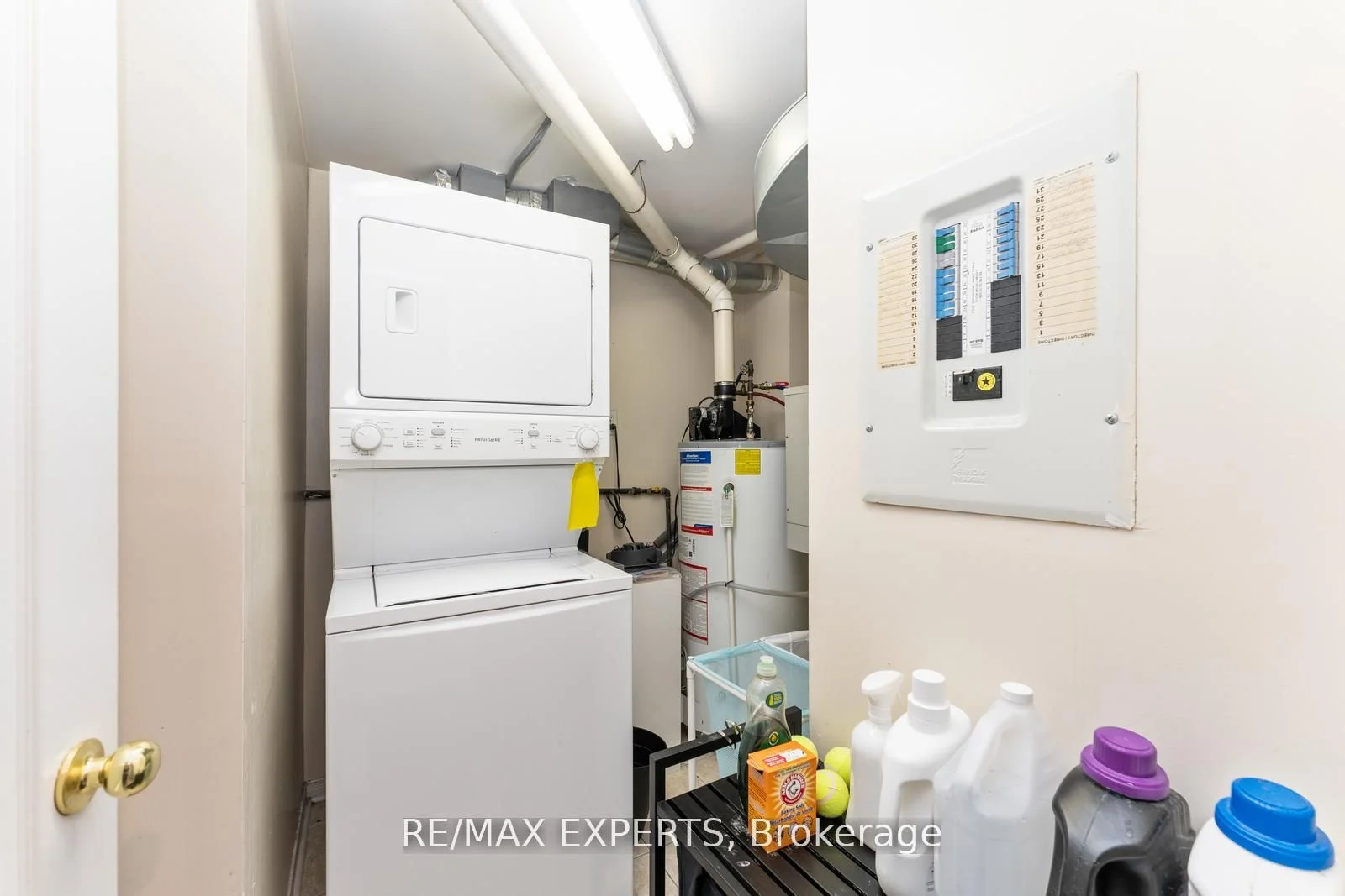117 Edgehill Drive 403, Barrie, ON L4N 1L9
