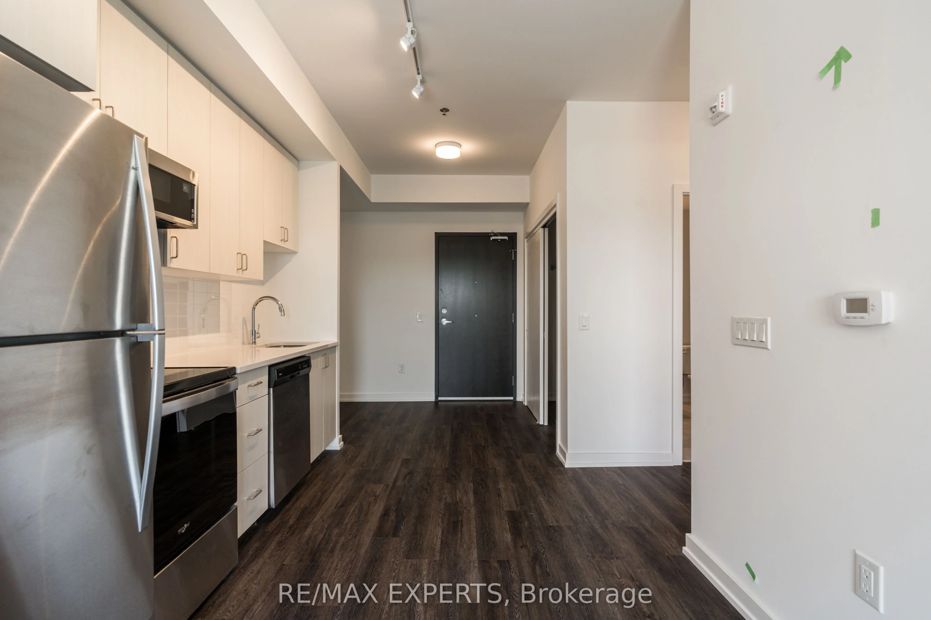 430 Essa Road 314, Barrie, ON L4N 9C6