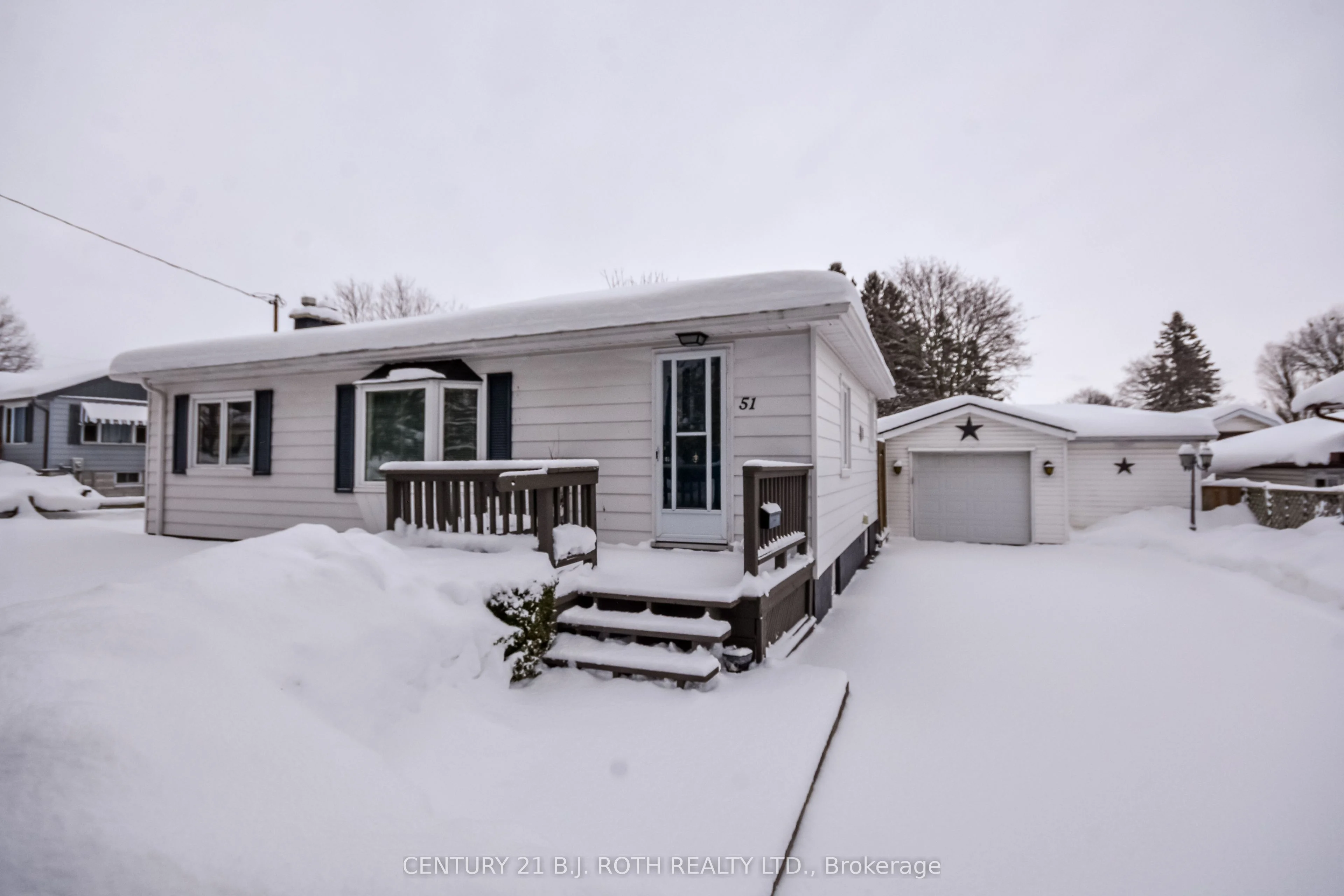 51 Fittons Road W, Orillia, On L3v 3v1