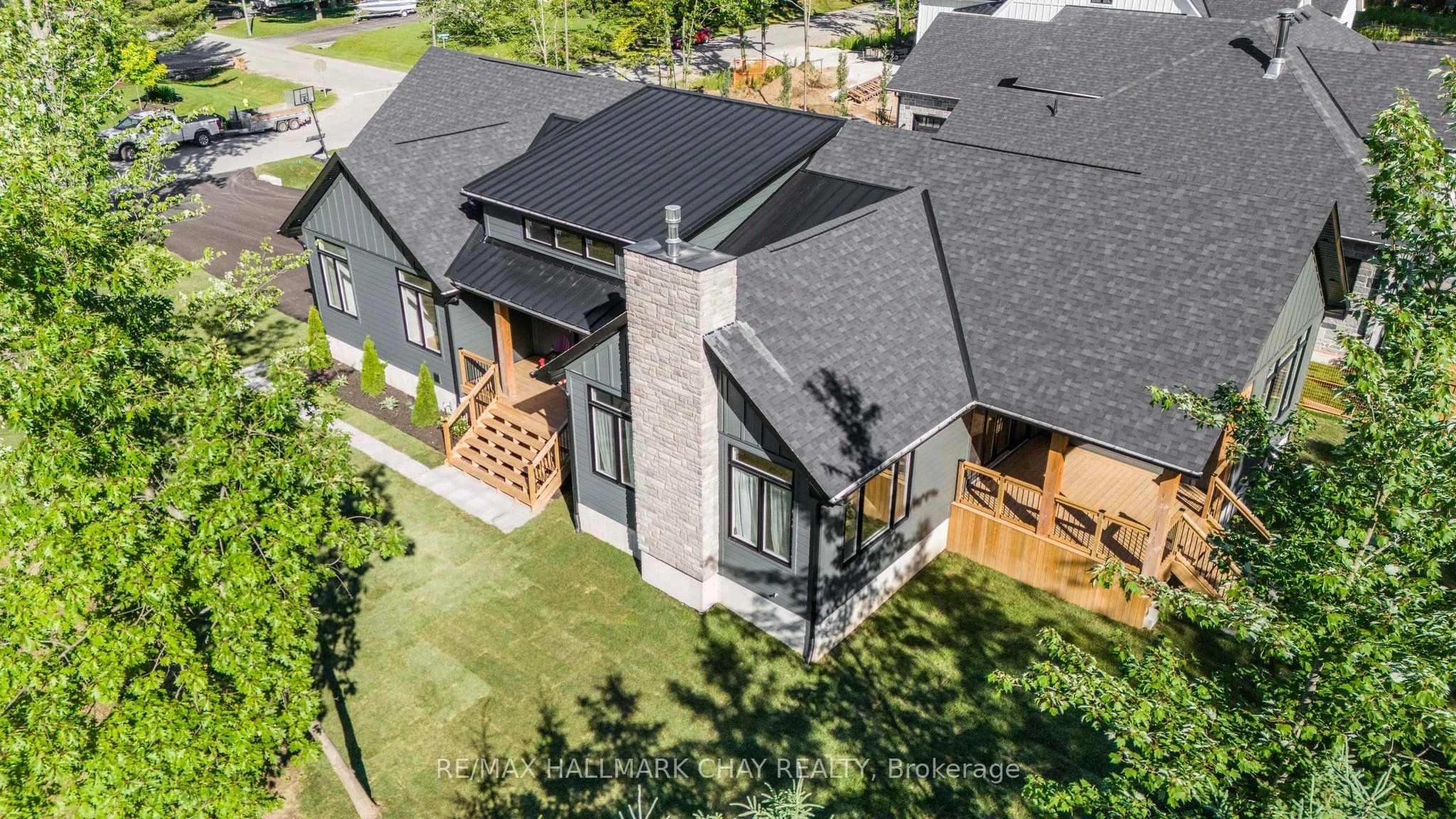 Detached in Springwater