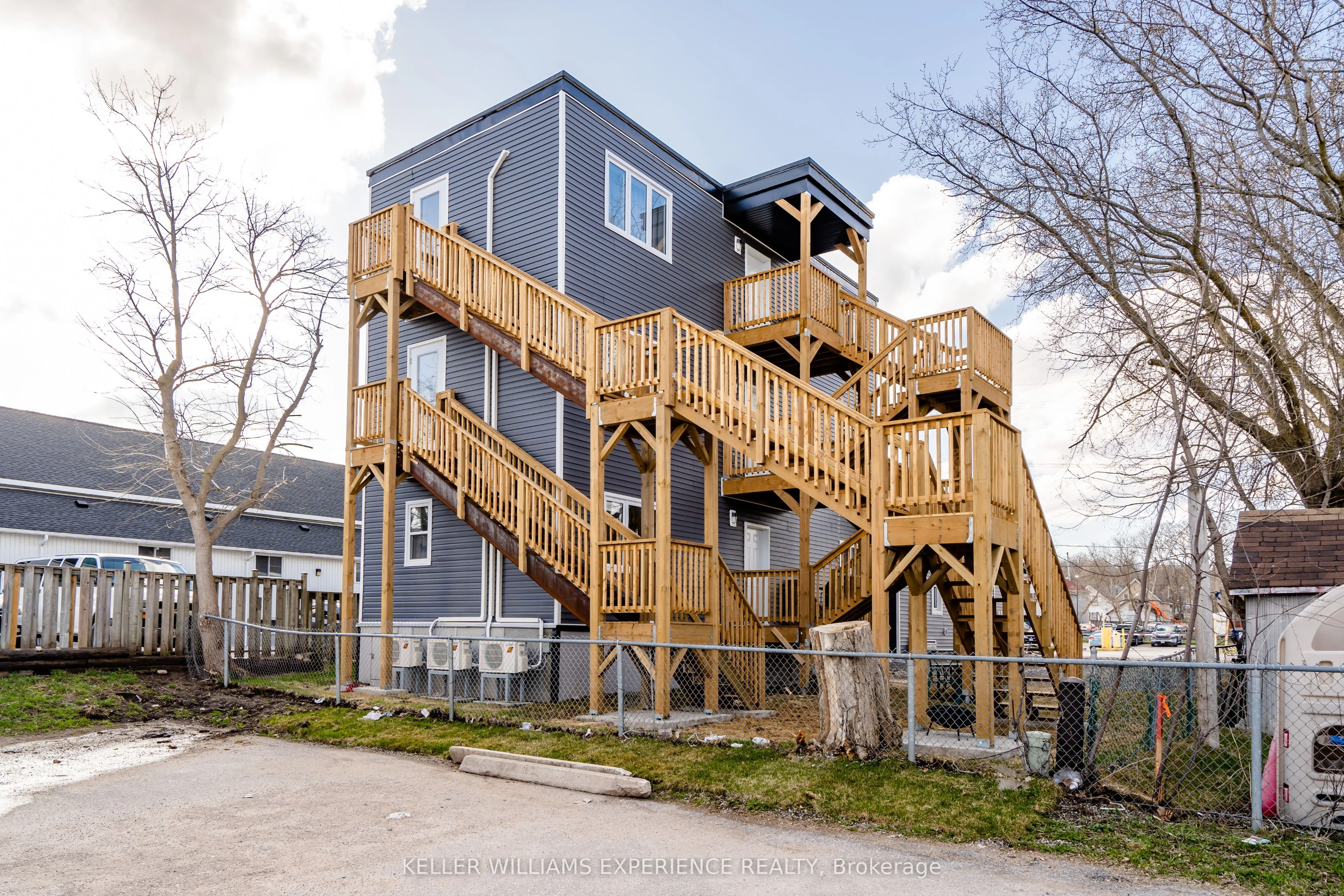 Fourplex in Orillia