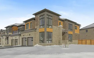 Detached in Springwater
