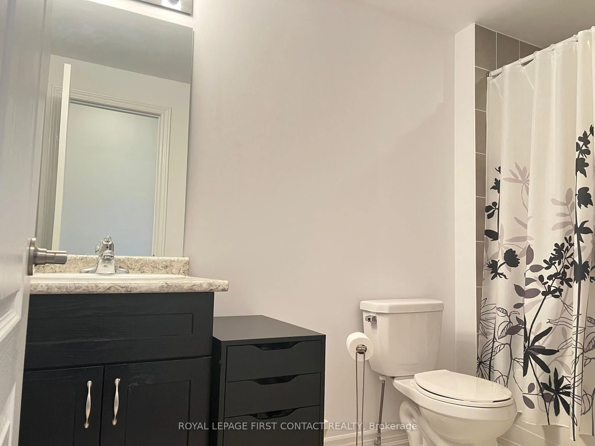 720 Yonge Street 403, Barrie, ON L9J 0G9