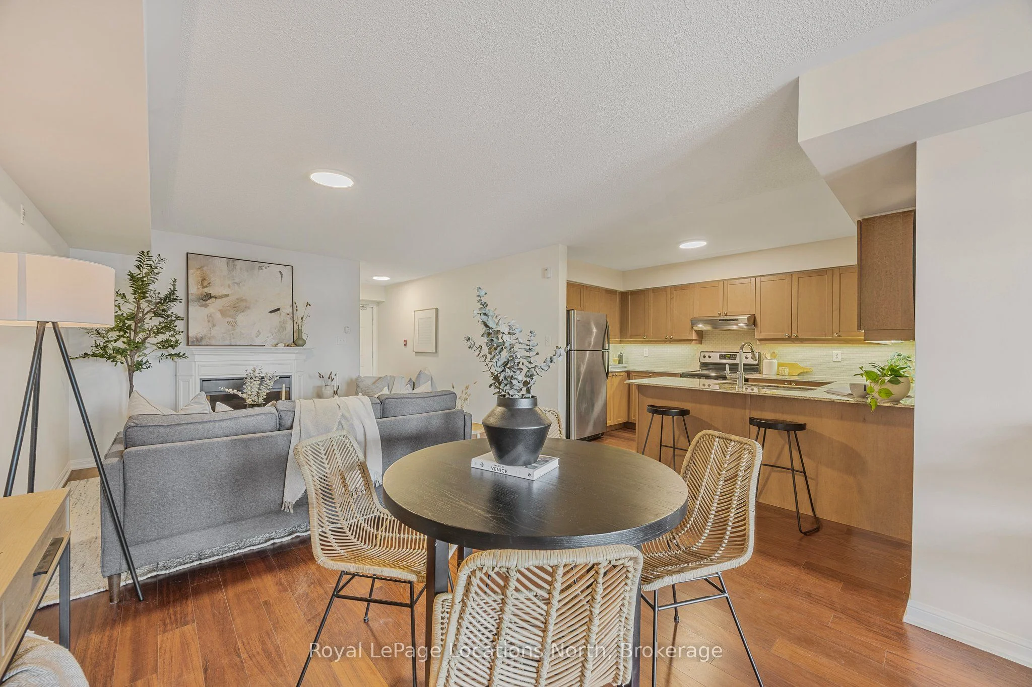 Condo Apartment in Wasaga Beach