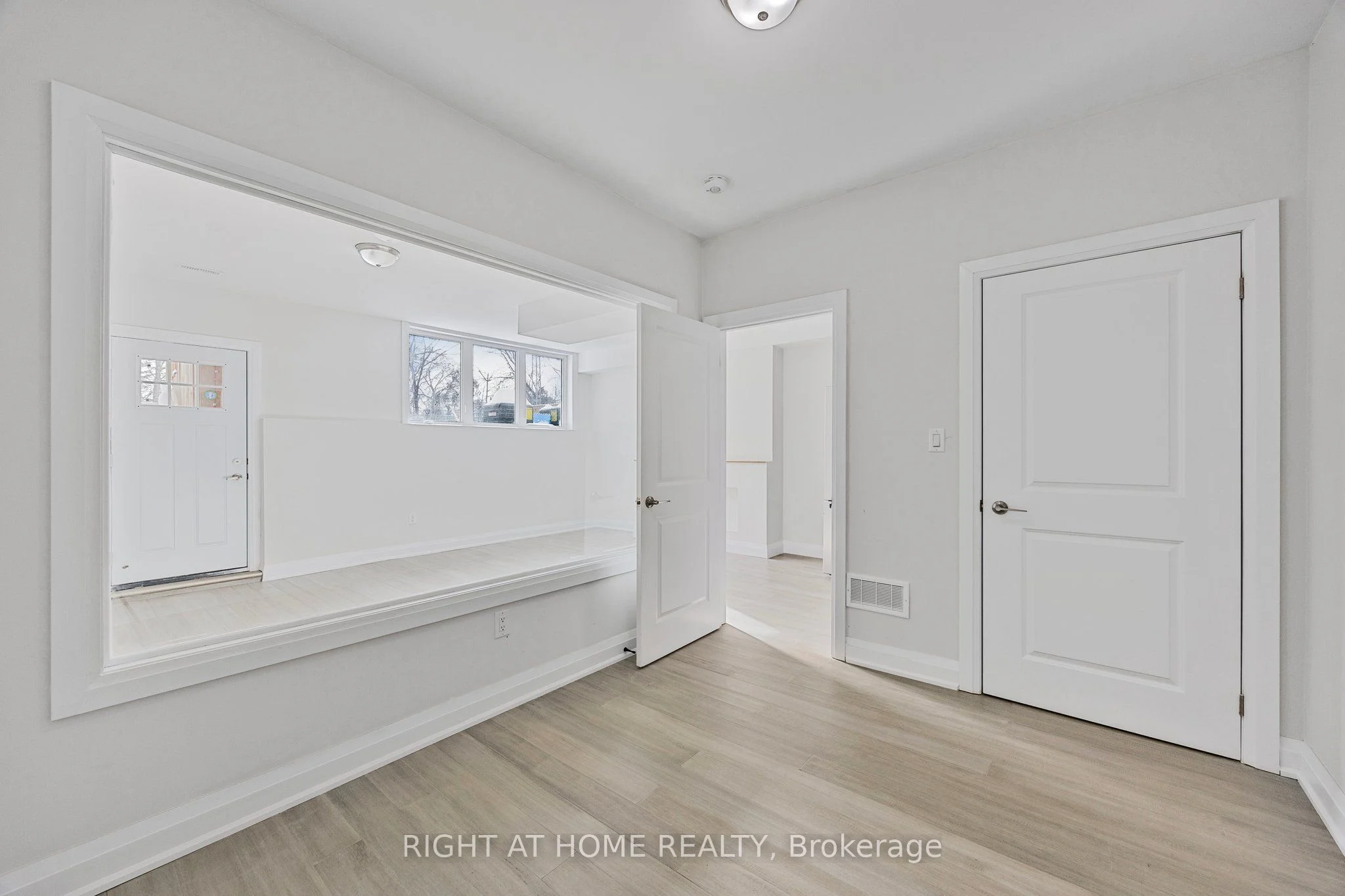 Lower Level in Barrie