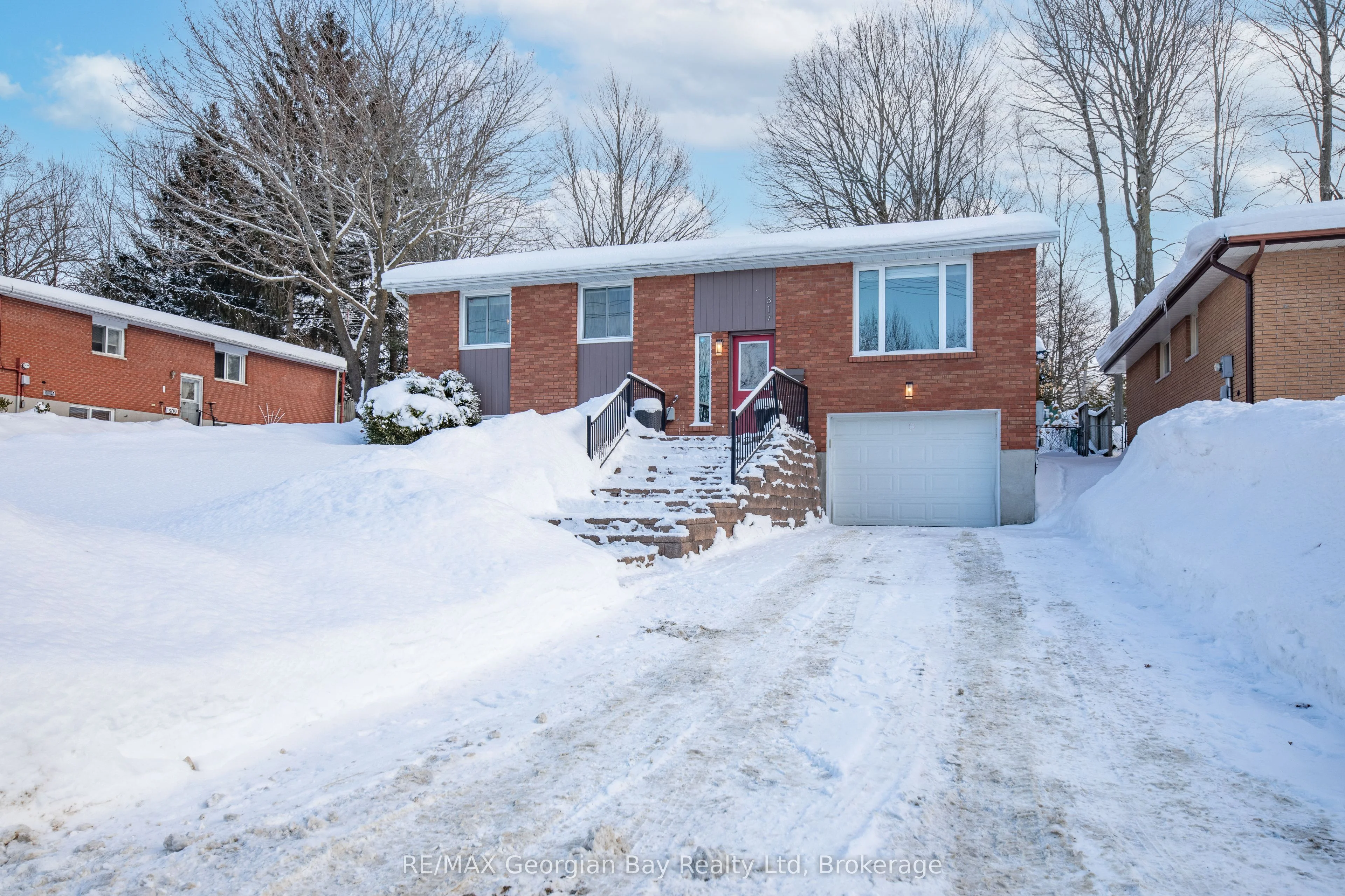 317 Hanly Street, Midland, On L4r 2n8
