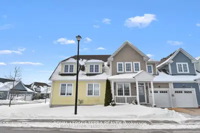 Condo Townhouse in Wasaga Beach