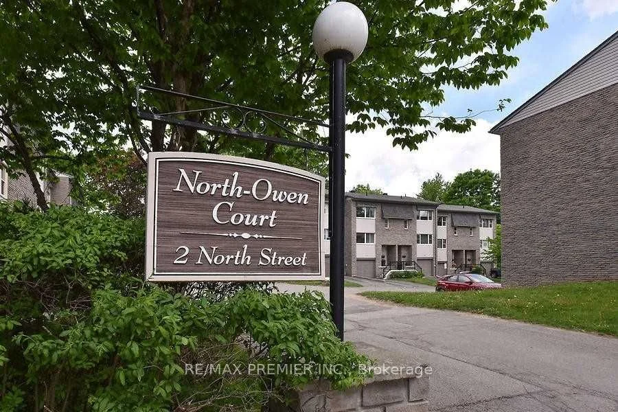 2 North Street 18, Barrie, On L4m 2r9