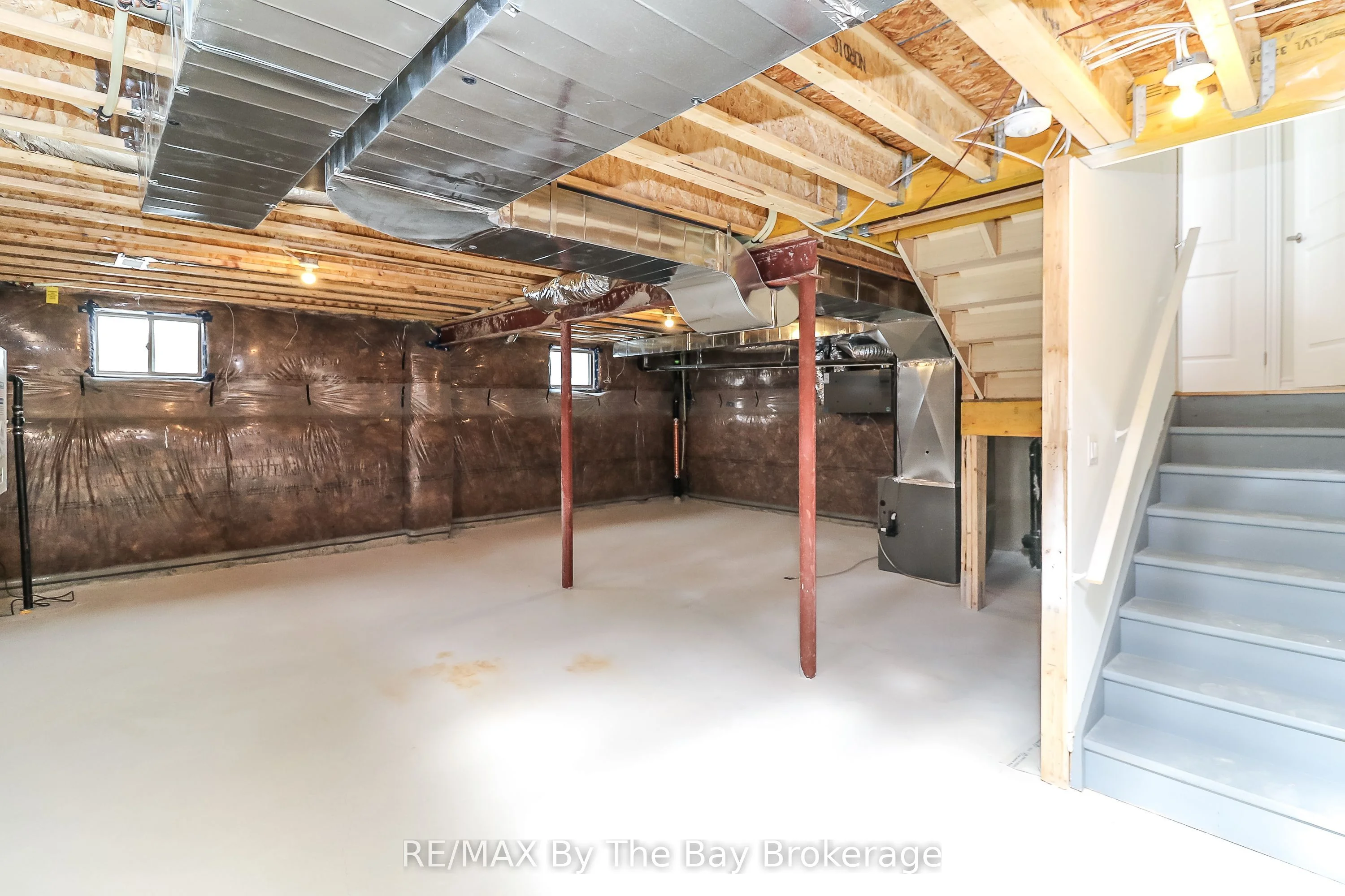 2 Federica Crescent, Wasaga Beach, ON L9Z 0N6