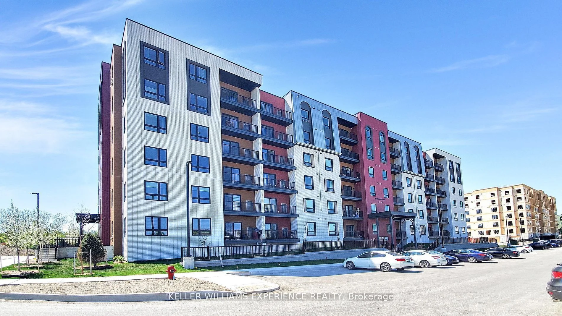 Common Element Condo in Barrie