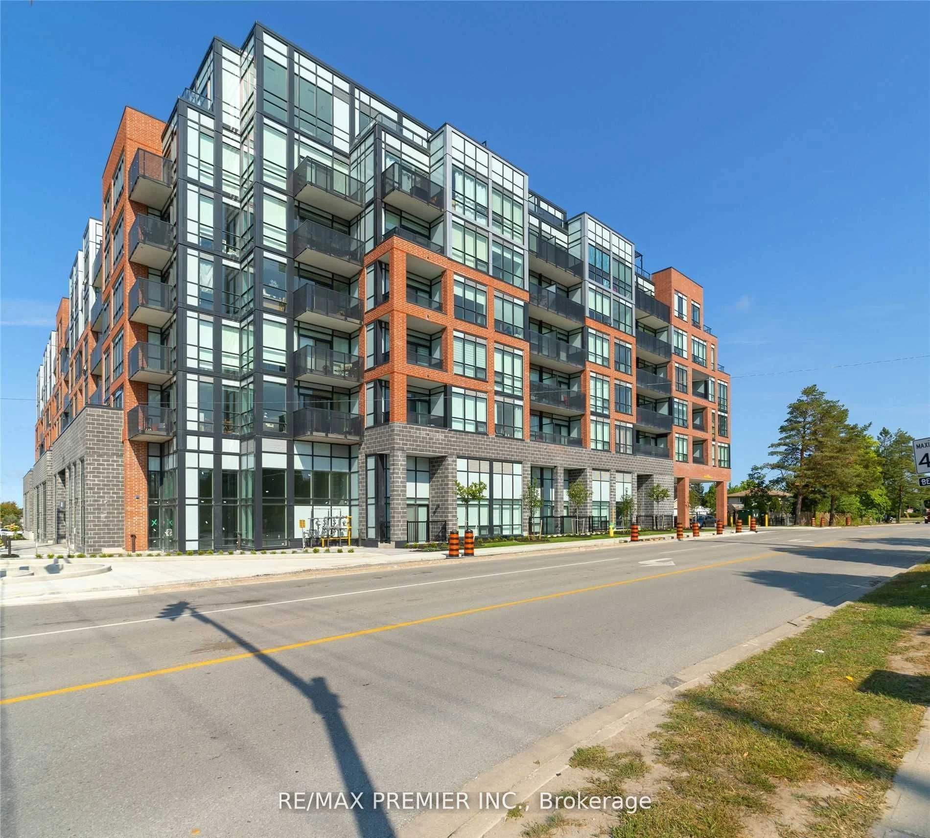 Condo Apartment in Barrie