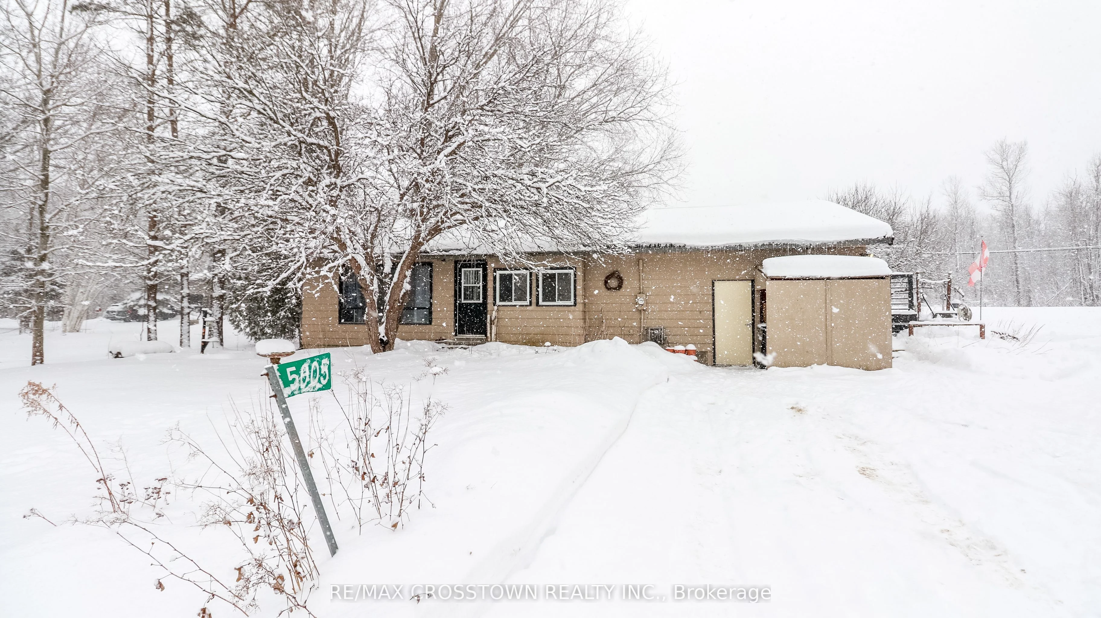 Detached in Clearview