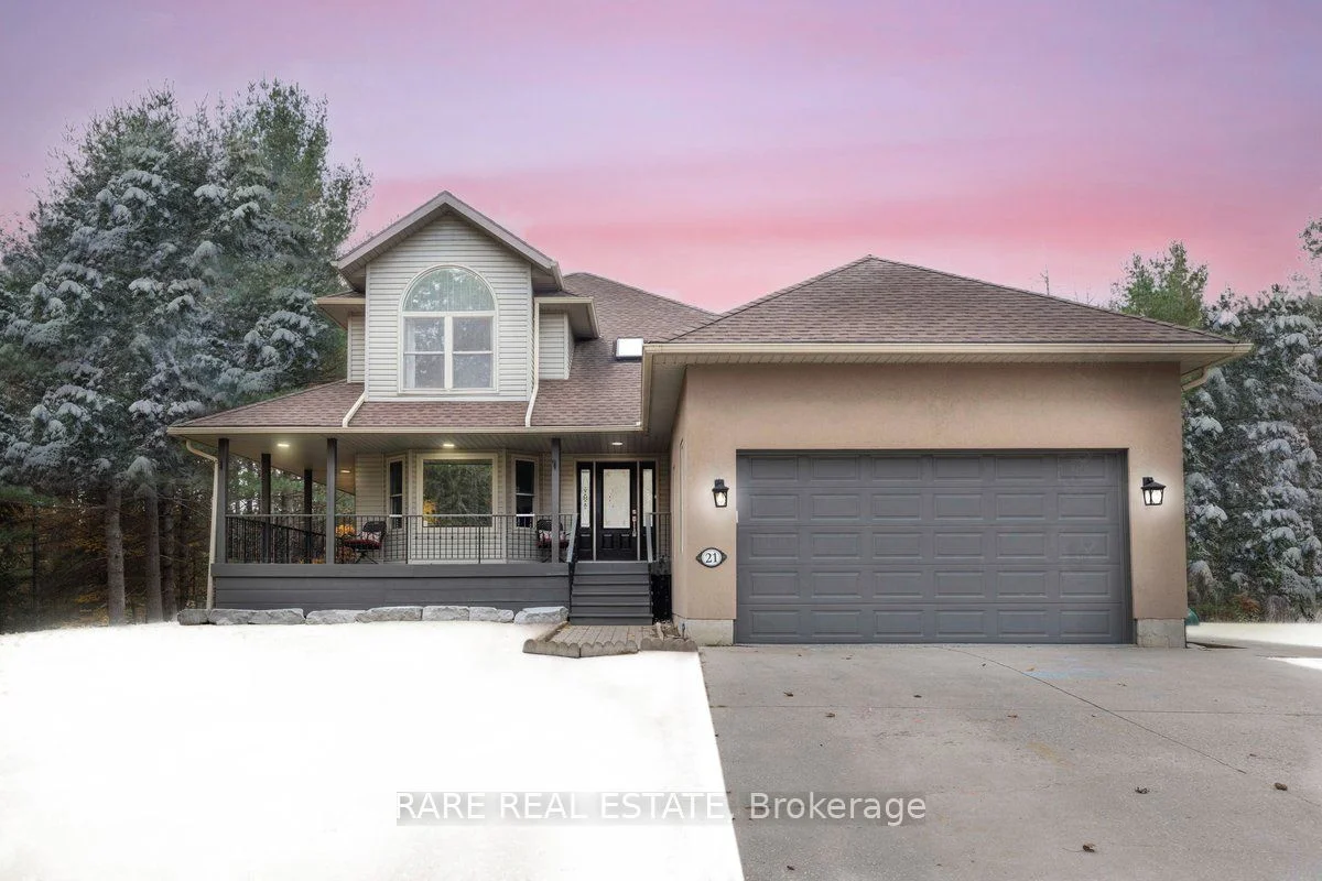 Detached in Clearview