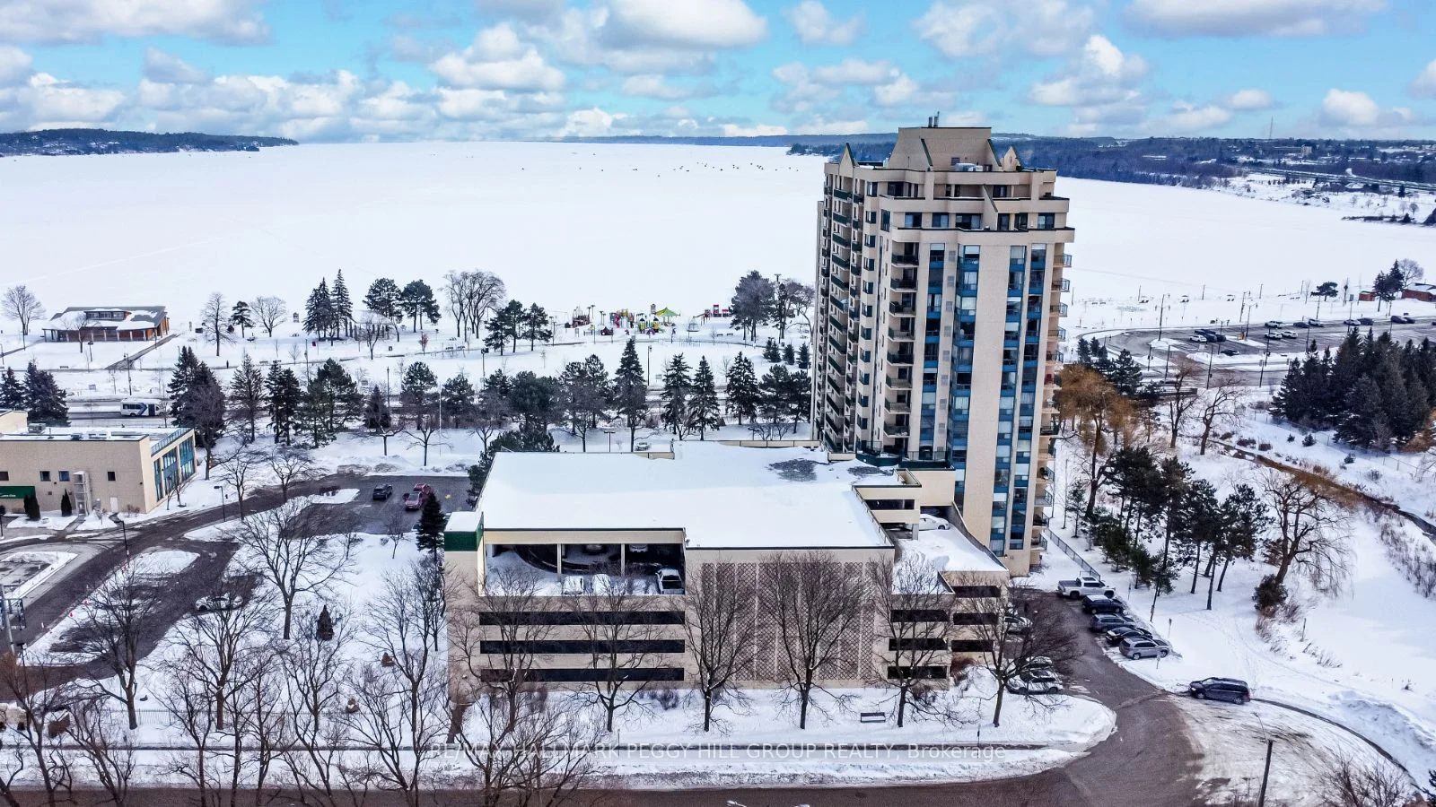 Condo Apartment in Barrie