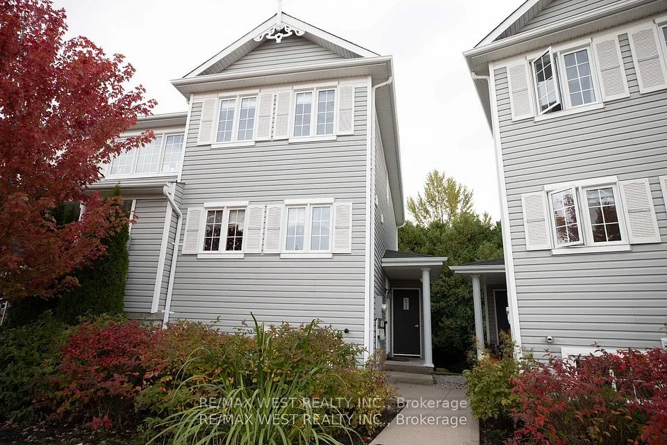 11 Royalton Lane 11, Collingwood, On L9y 5k4