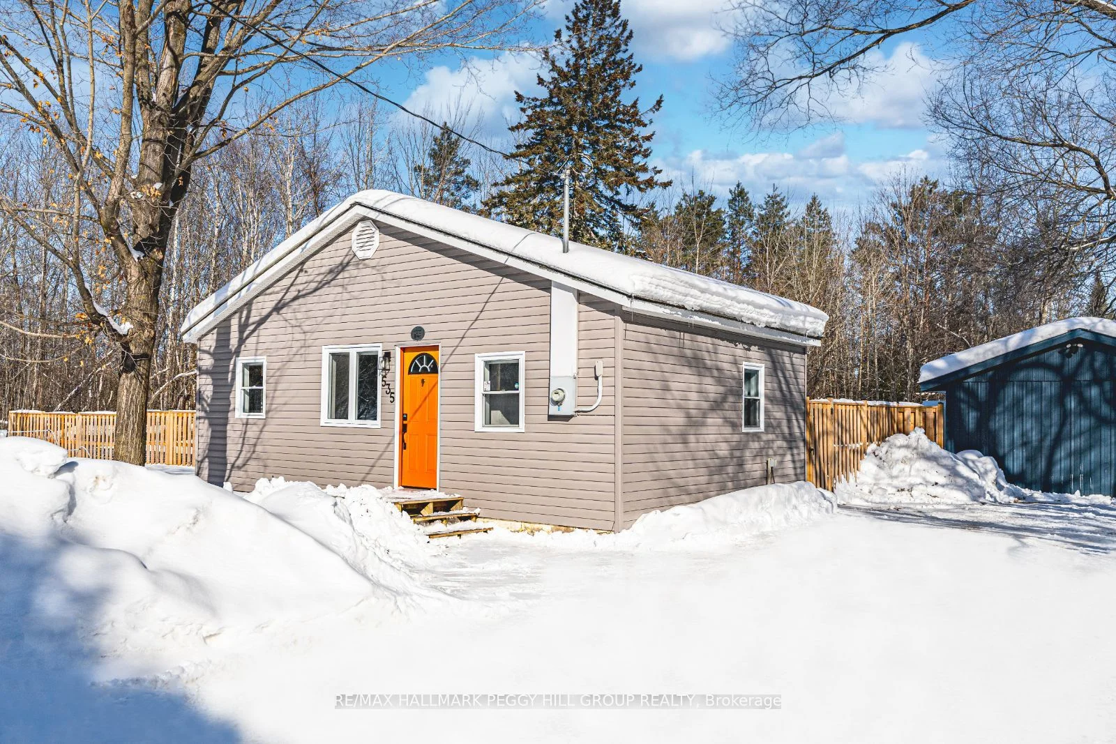 Detached in Tay