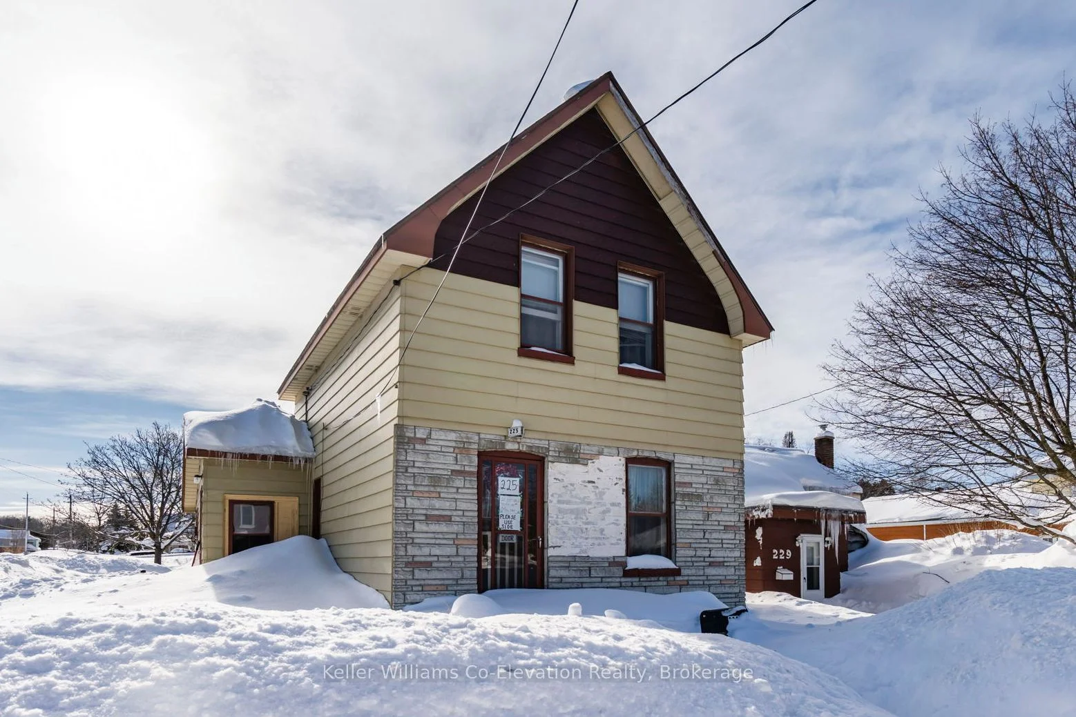 225 Hugel Avenue, Midland, ON L4R 1T1