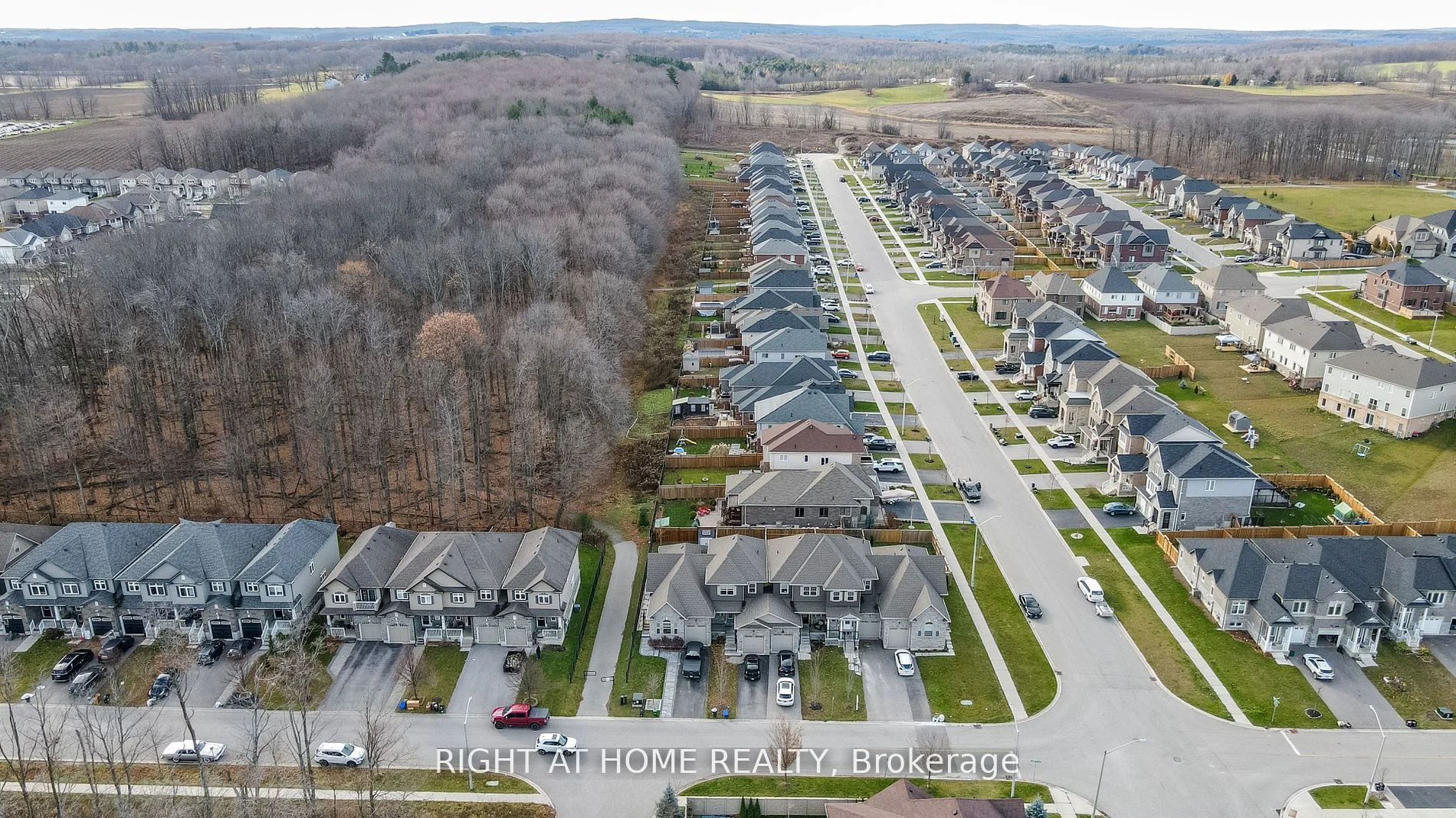Att/Row/Townhouse in Orillia