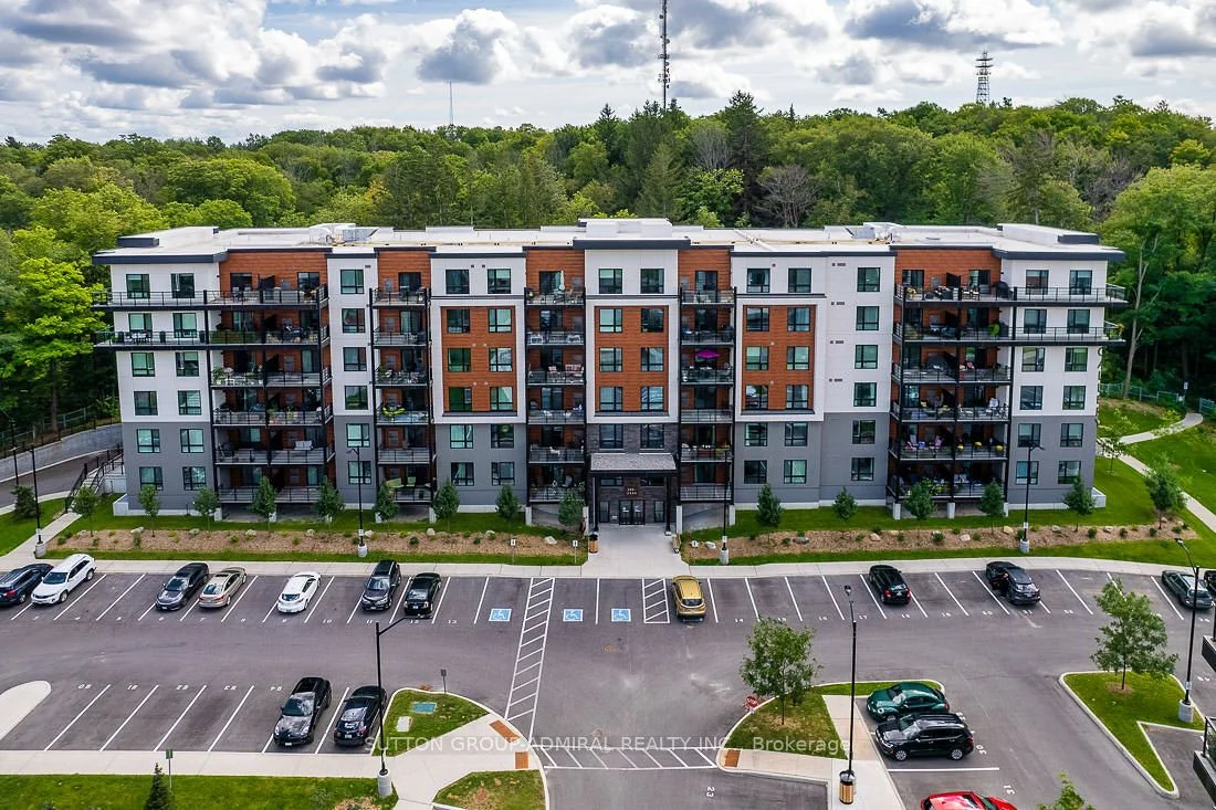 Condo Apartment in Barrie