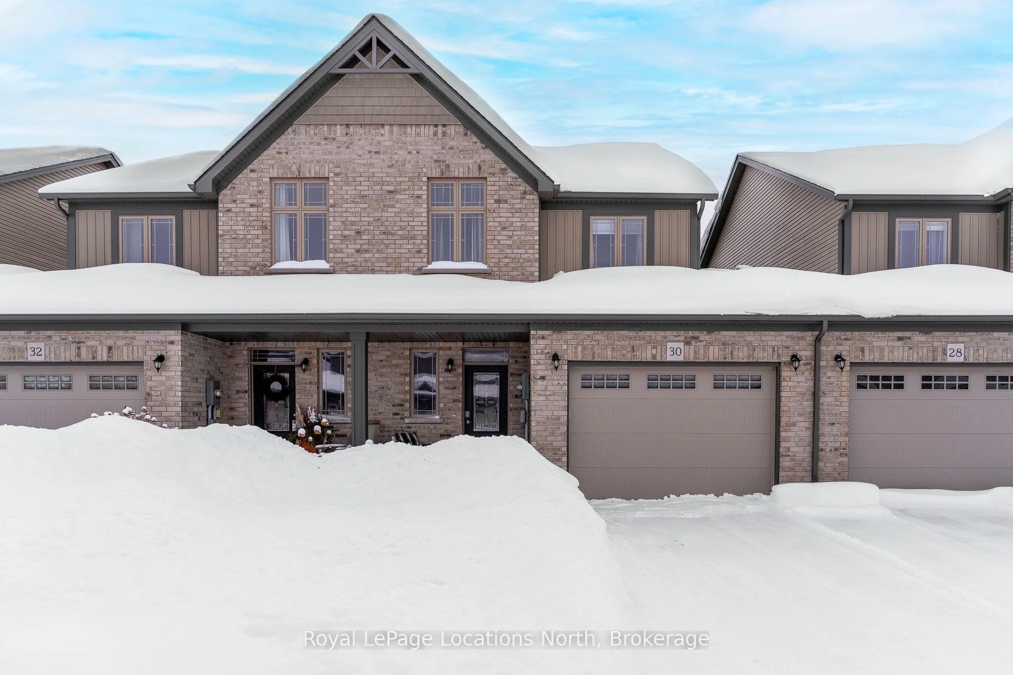 Att/Row/Townhouse in Collingwood