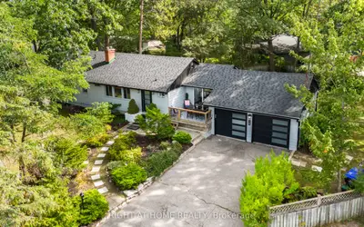 Detached in Wasaga Beach