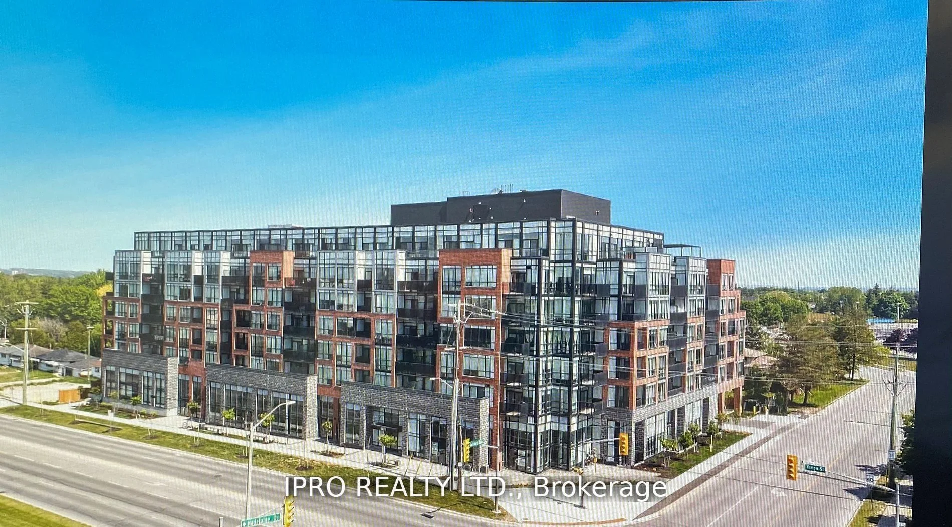 681 Yonge Street 110, Barrie, ON L9J 0K1