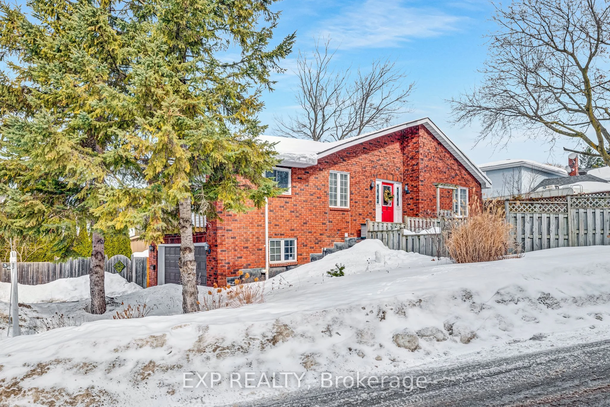 Detached in Barrie