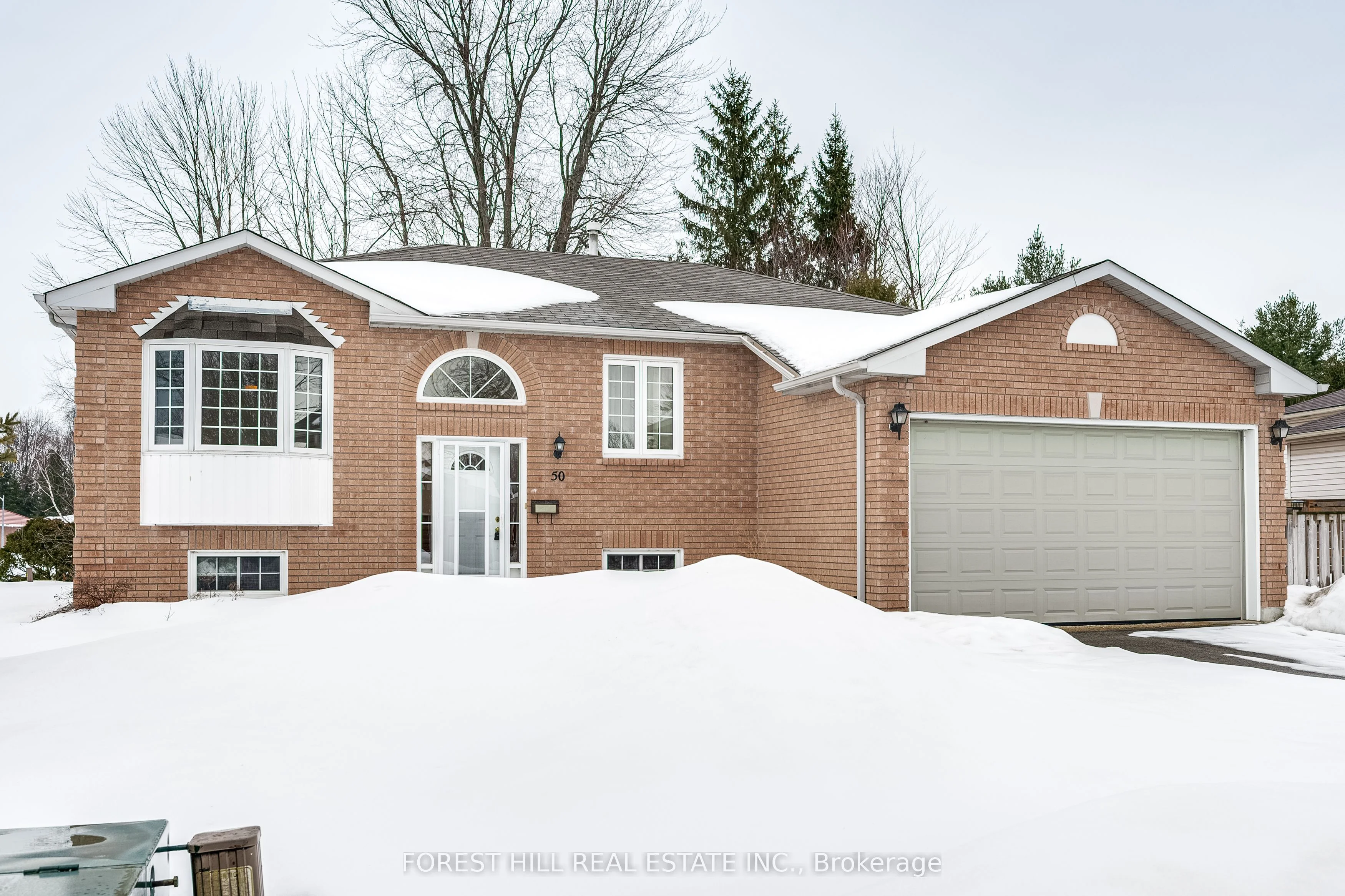 Detached in Wasaga Beach