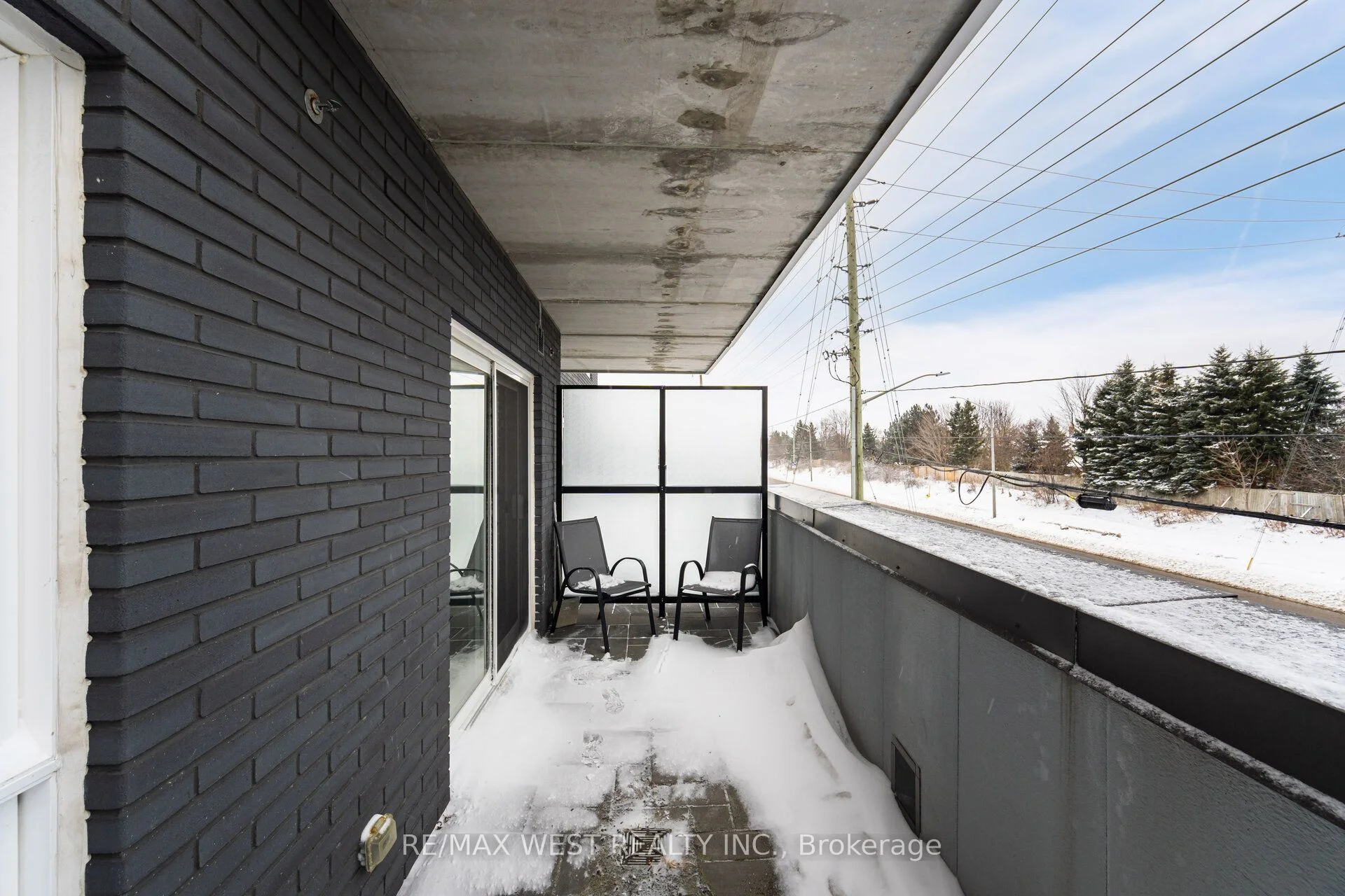 430 Essa Road 208, Barrie, ON L0M 1A0