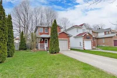 Detached in Barrie