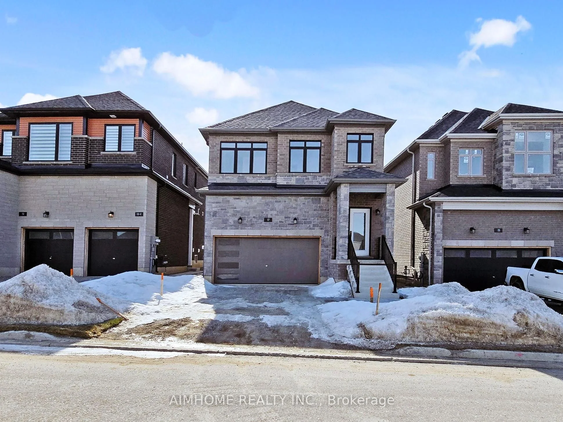 Detached in Barrie