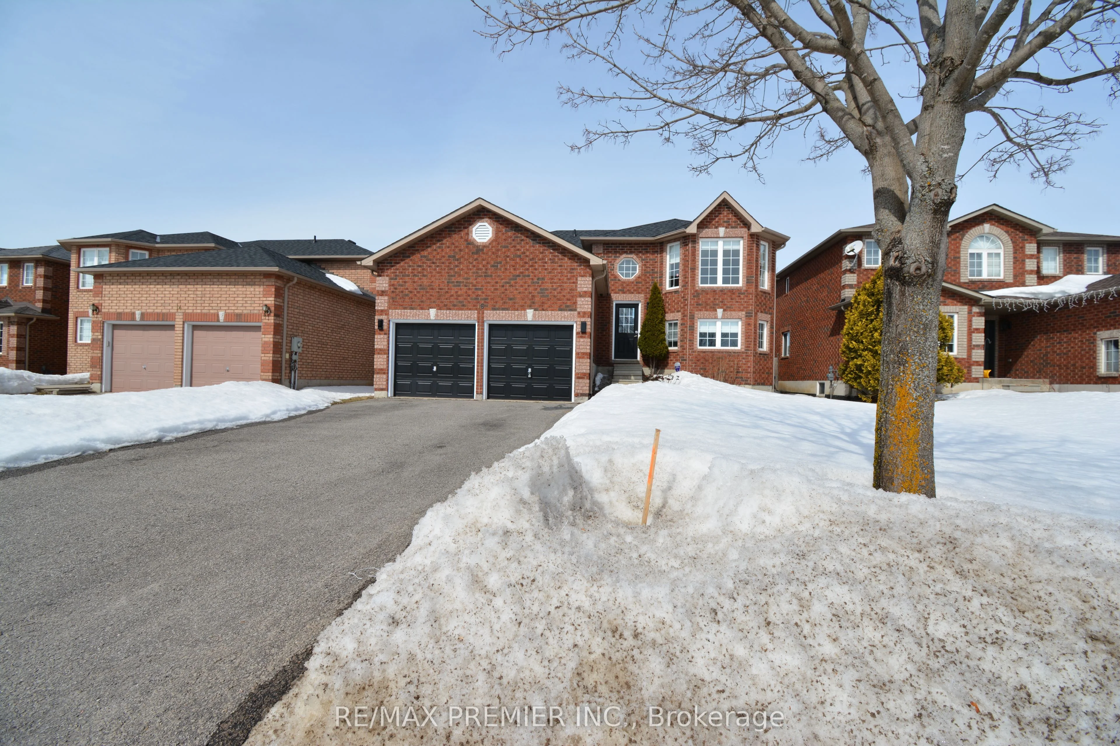 Detached in Barrie
