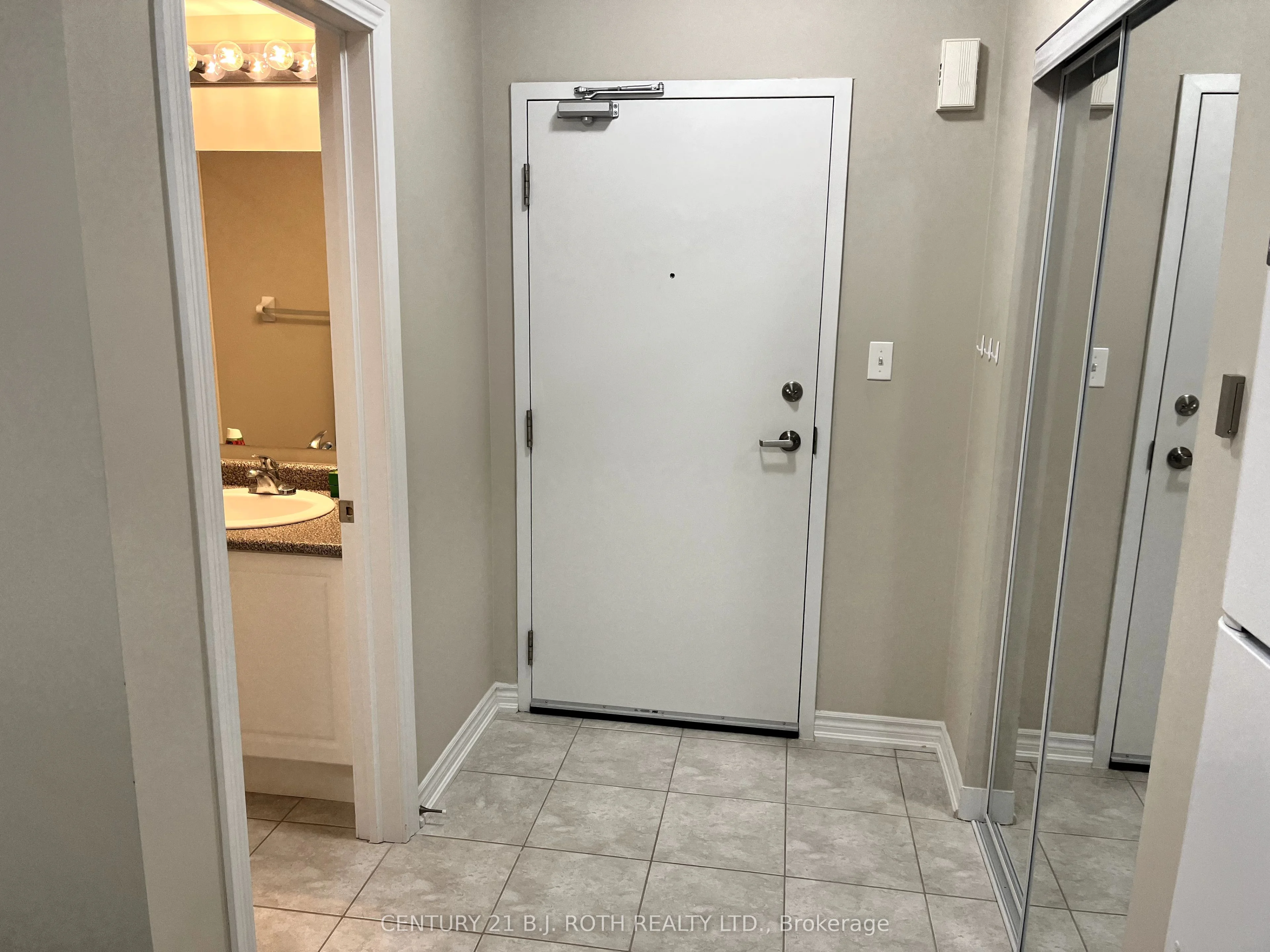 41 Ferndale Drive S 310, Barrie, ON L4N 5T6