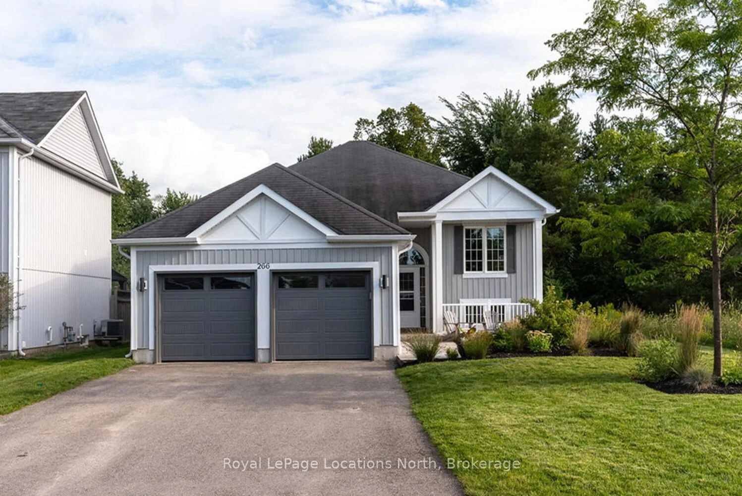 Detached in Clearview
